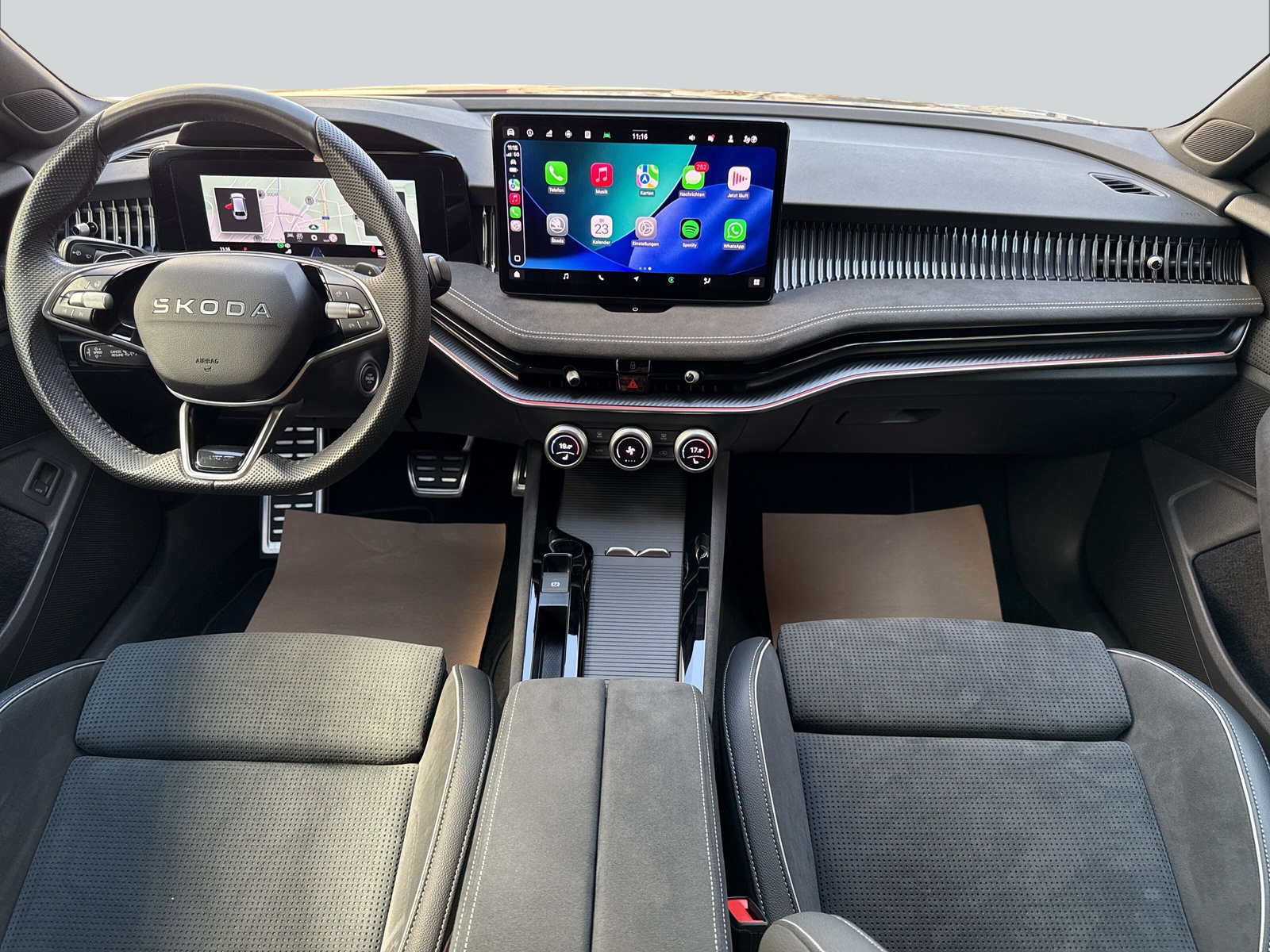 SKODA Superb Combi 2.0 TSI Sportline 4x4 DSG-image-11