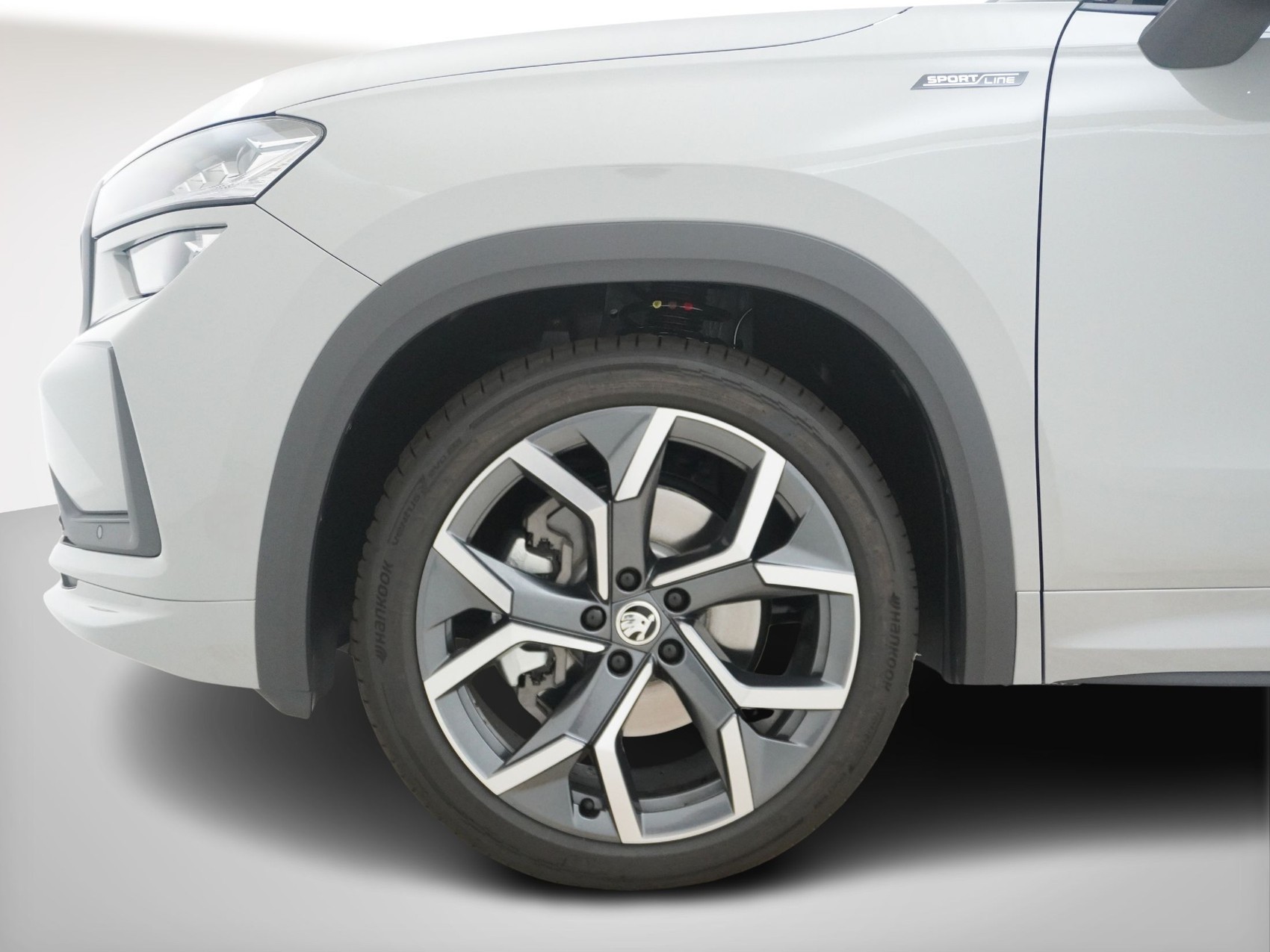 SKODA Kodiaq 2.0 TDI Sportline-image-9