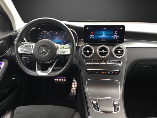 MERCEDES-BENZ GLC 200 AMG Line 4Matic-image-7