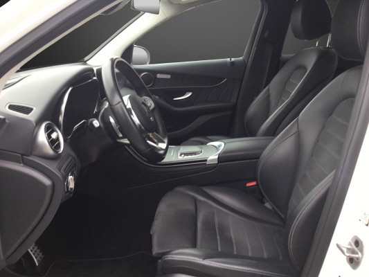MERCEDES-BENZ GLC 200 AMG Line 4Matic-image-6