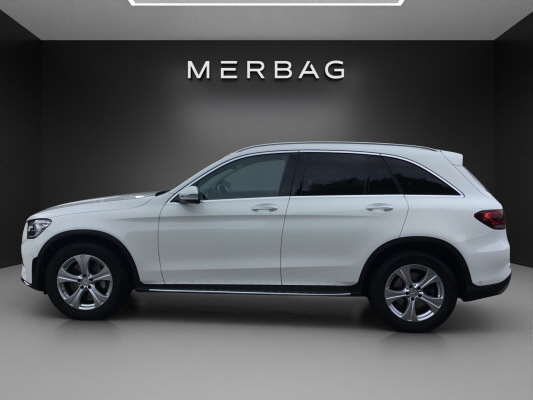 MERCEDES-BENZ GLC 200 AMG Line 4Matic-image-2