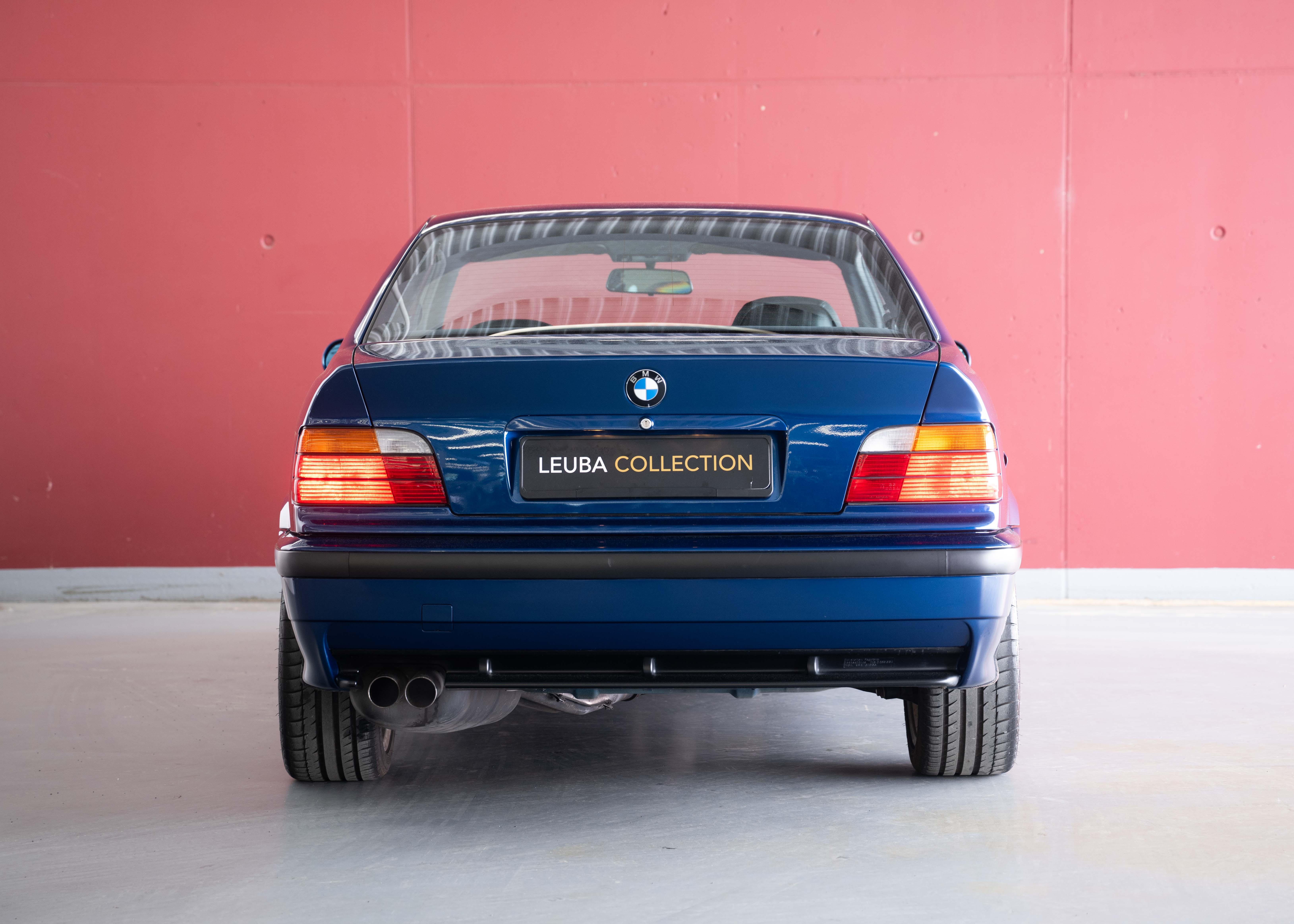 Image BMW M3 M3 Coupé (1st hand Swiss car, certified very low mileage, 100% original, 1st paint, BMW service history, mint condition)