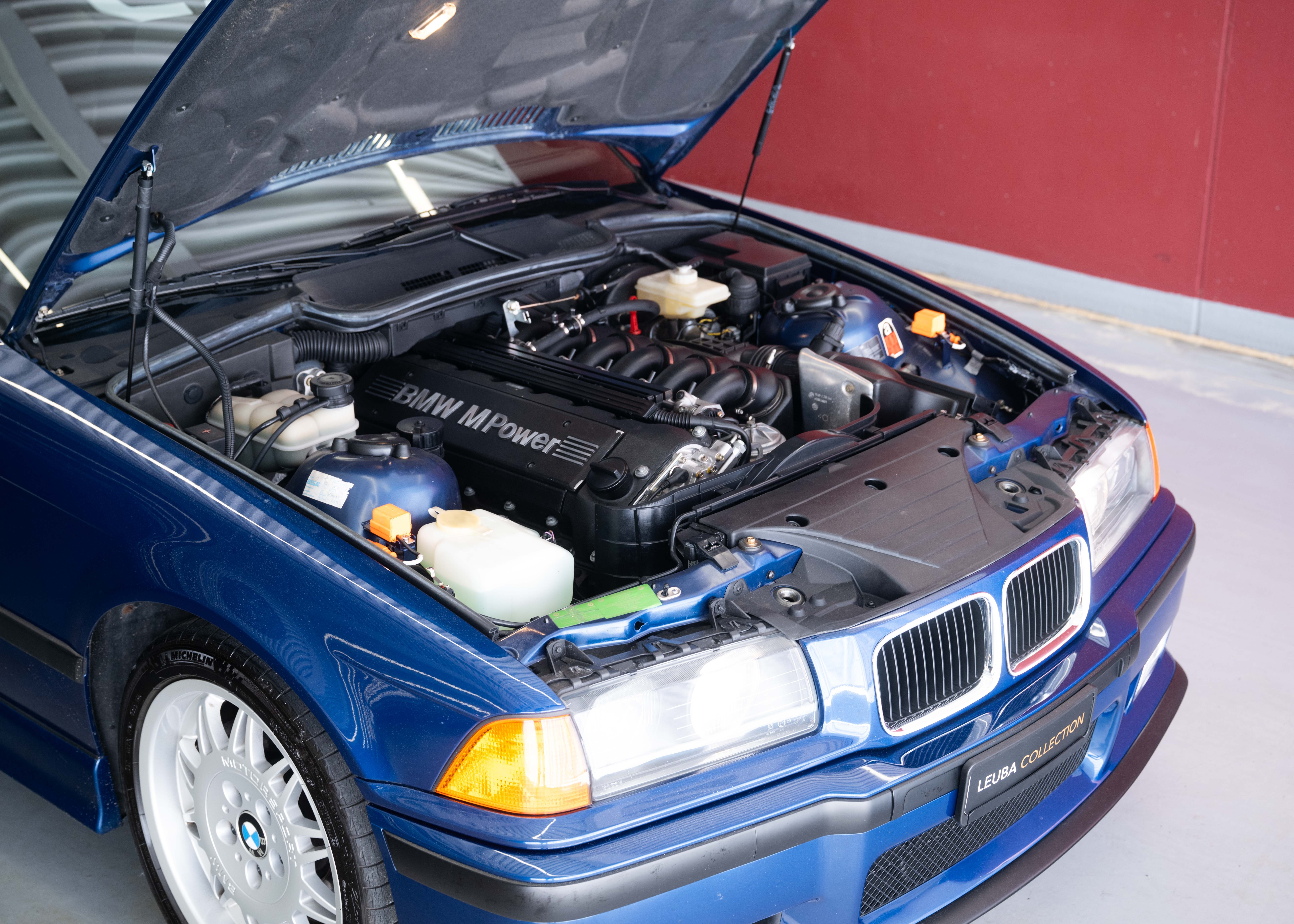 Image BMW M3 M3 Coupé (1st hand Swiss car, certified very low mileage, 100% original, 1st paint, BMW service history, mint condition)