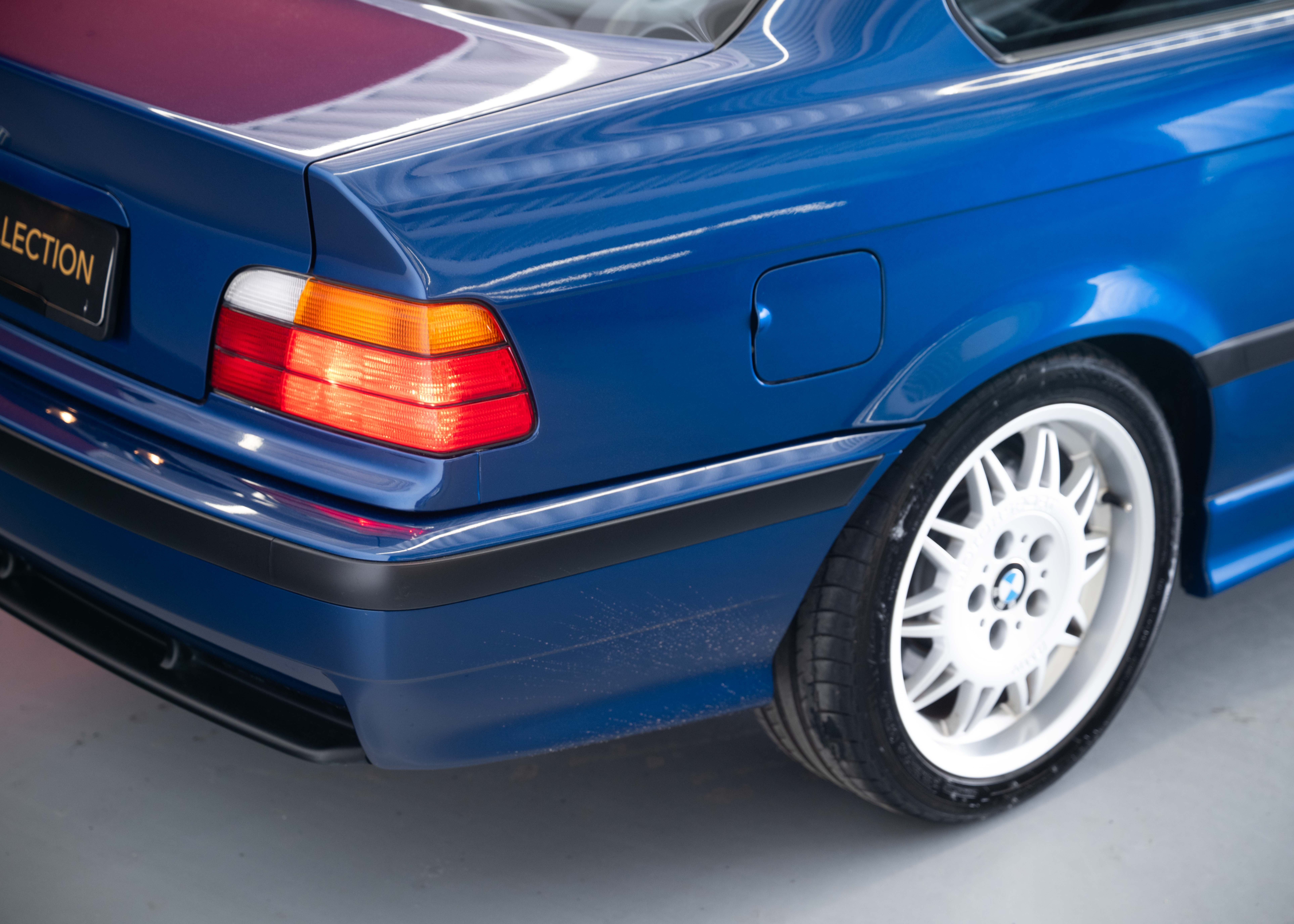 Image BMW M3 M3 Coupé (1st hand Swiss car, certified very low mileage, 100% original, 1st paint, BMW service history, mint condition)
