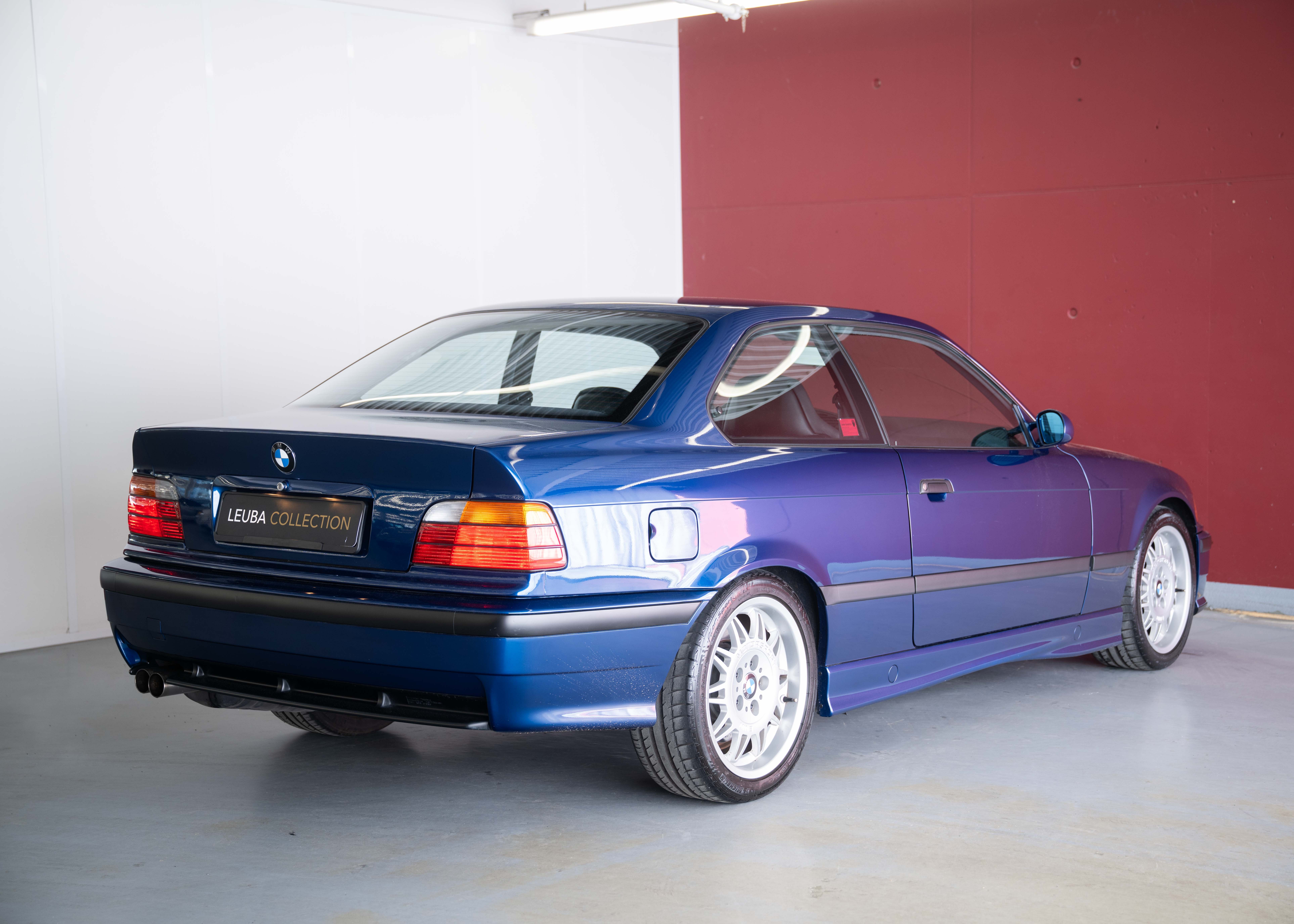 Image BMW M3 M3 Coupé (1st hand Swiss car, certified very low mileage, 100% original, 1st paint, BMW service history, mint condition)