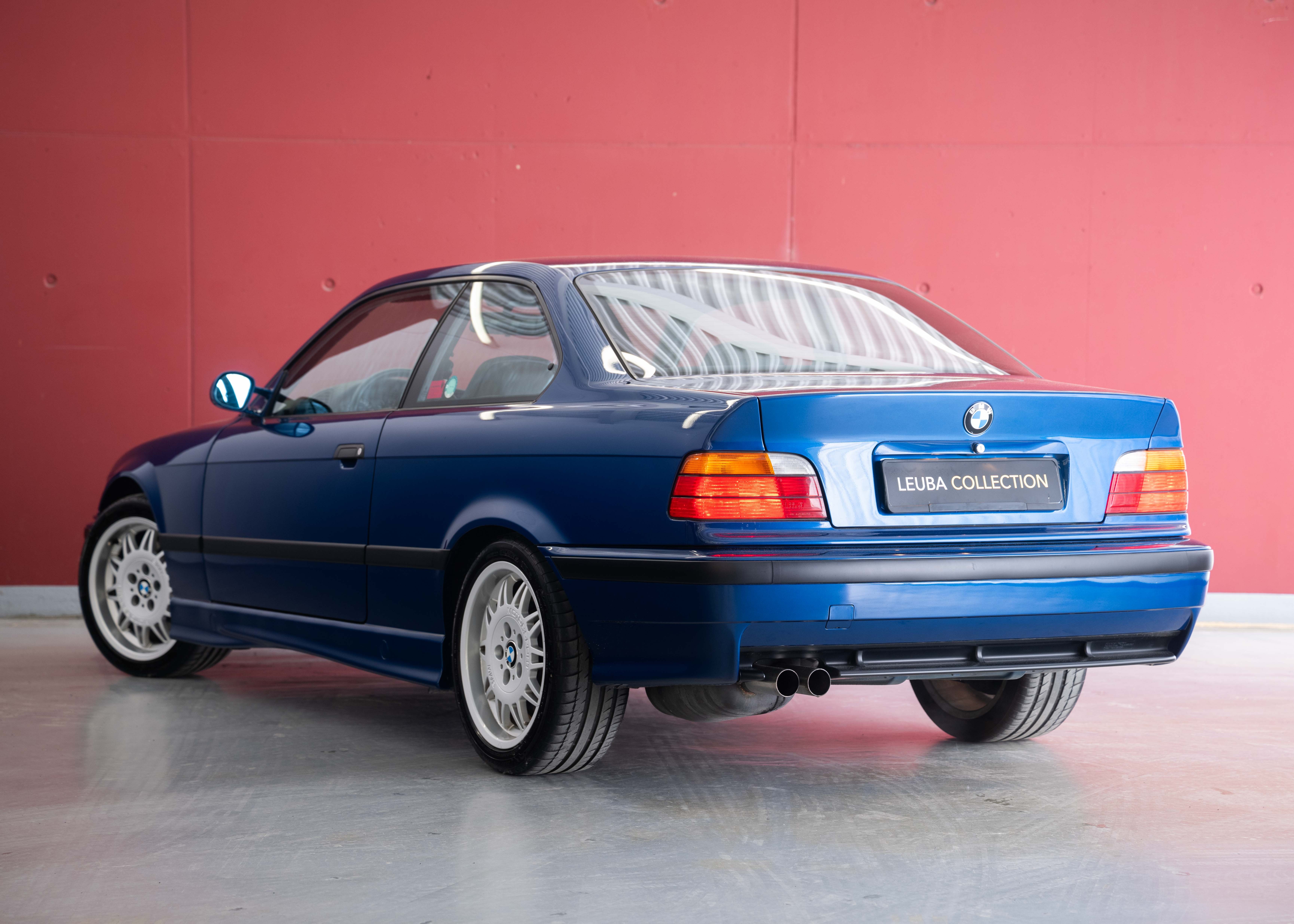 Image BMW M3 M3 Coupé (1st hand Swiss car, certified very low mileage, 100% original, 1st paint, BMW service history, mint condition)