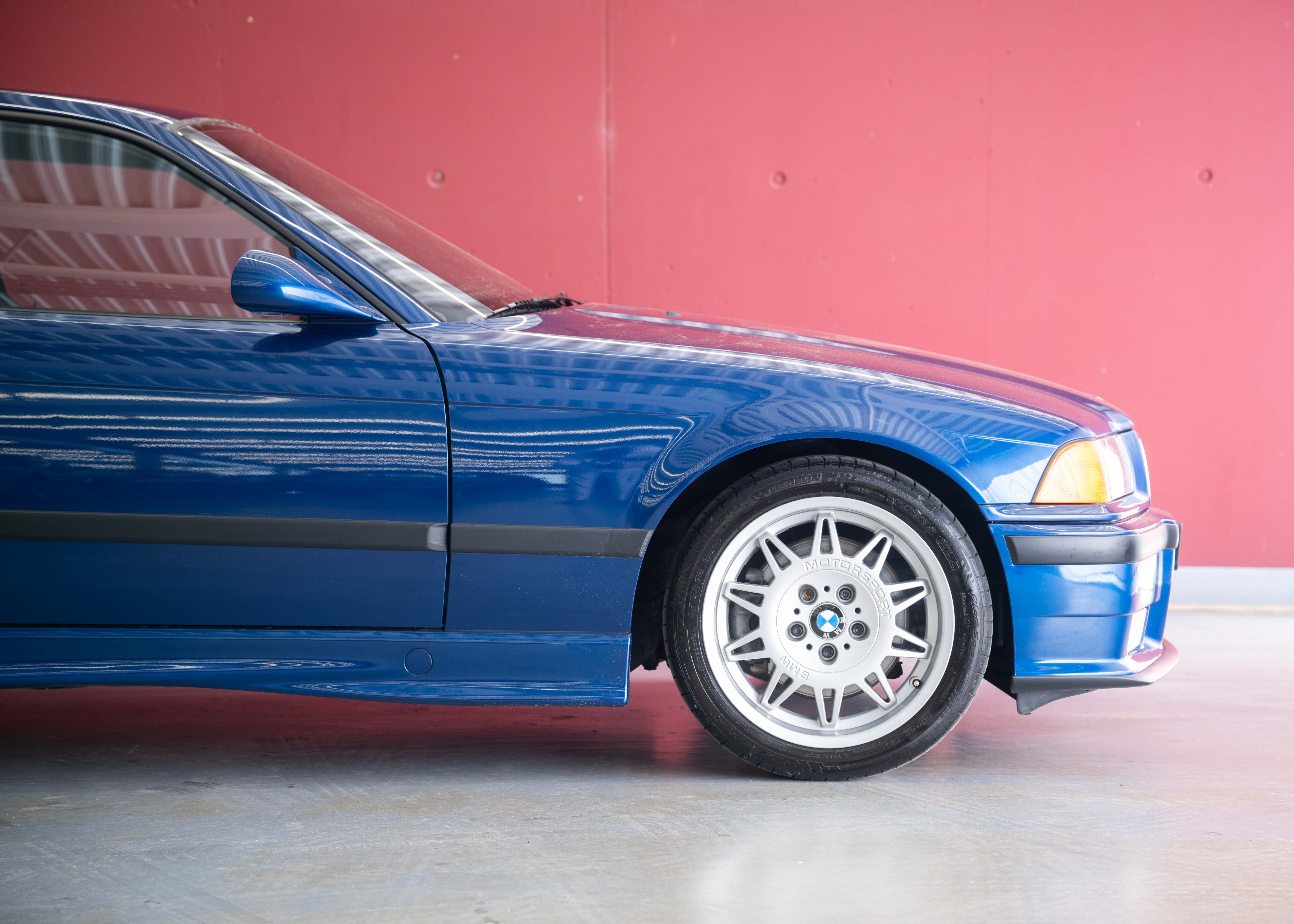 Image BMW M3 M3 Coupé (1st hand Swiss car, certified very low mileage, 100% original, 1st paint, BMW service history, mint condition)