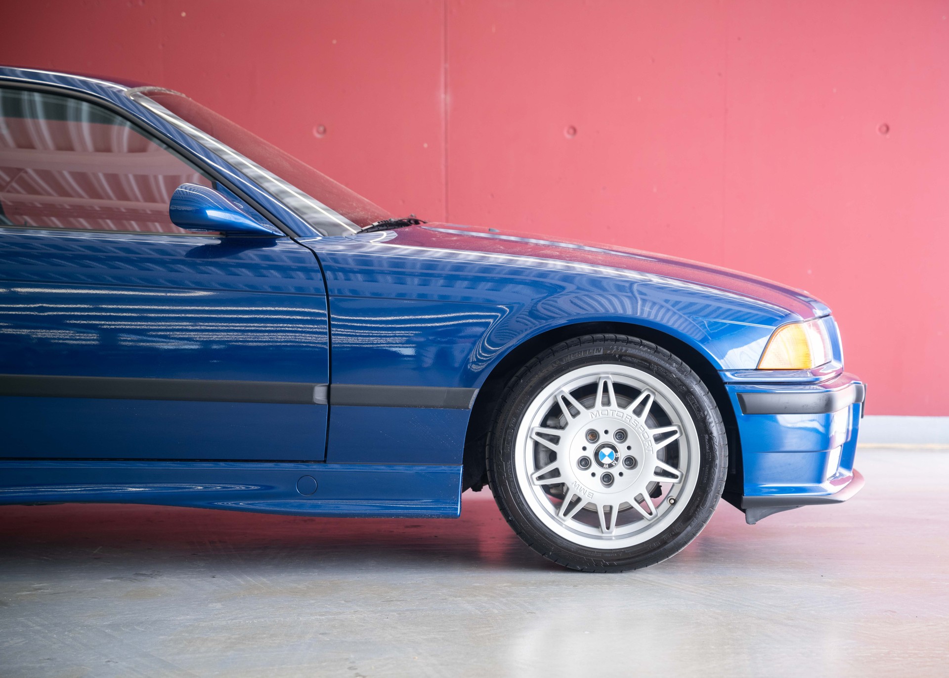 BMW M3 Coupé (1st hand Swiss car, certified very low mileage, 100% original, 1st paint, BMW service history, mint condition)-image-8