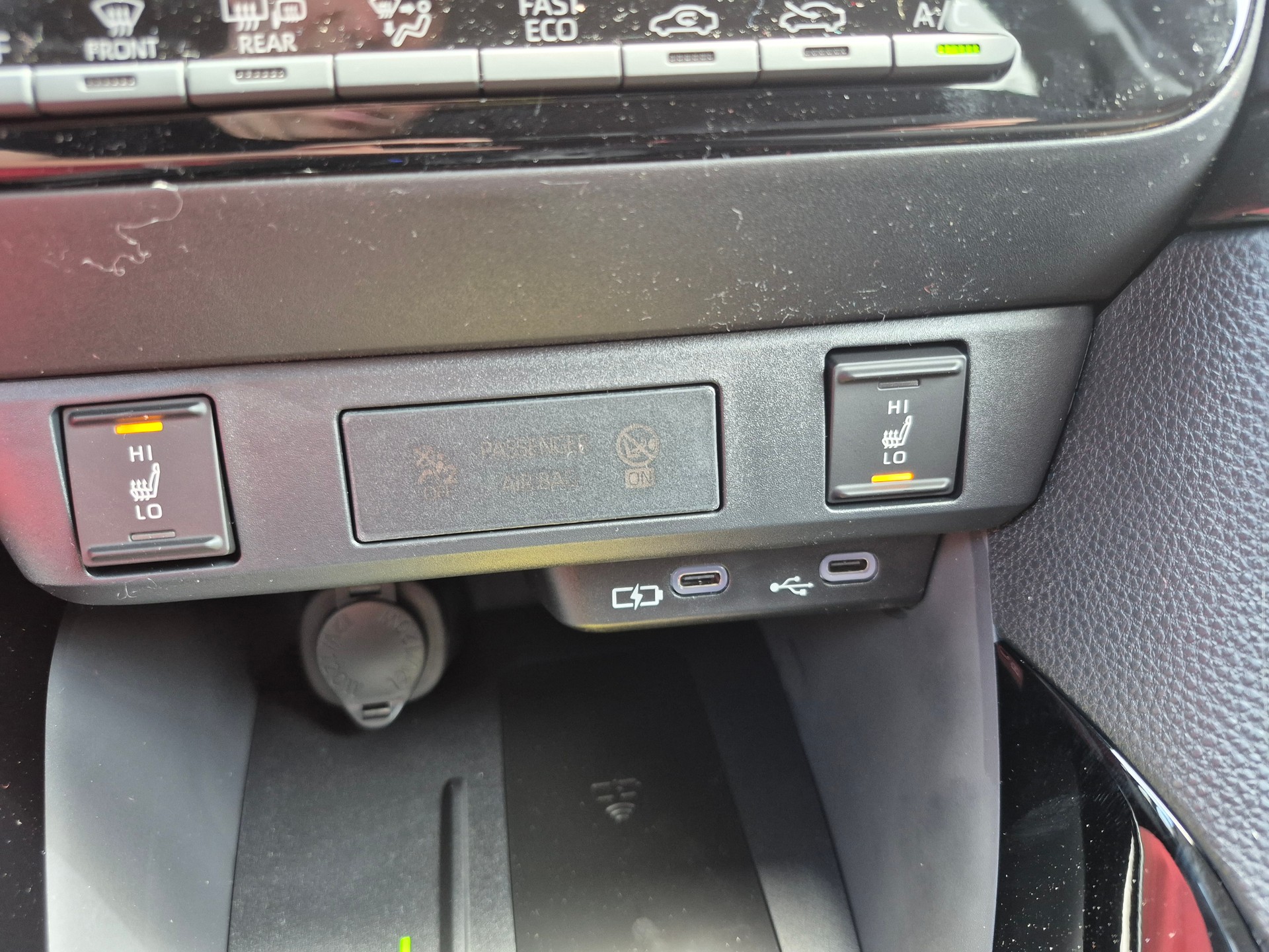 TOYOTA Yaris 1.5 Trend e-CVT-image-19
