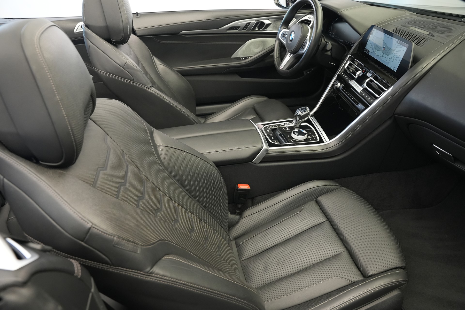 BMW M850i xDrive Steptronic *CH-Fahrzeug* *Dravitgrau* *B&W*-image-14