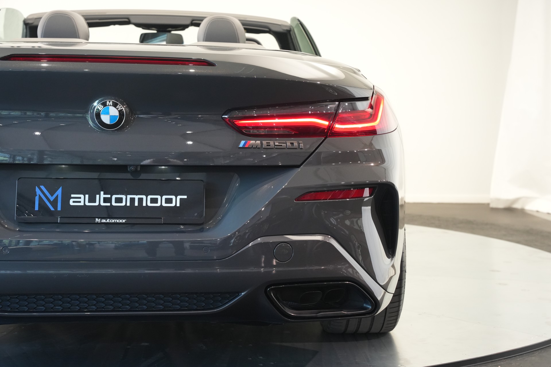 BMW M850i xDrive Steptronic *CH-Fahrzeug* *Dravitgrau* *B&W*-image-39