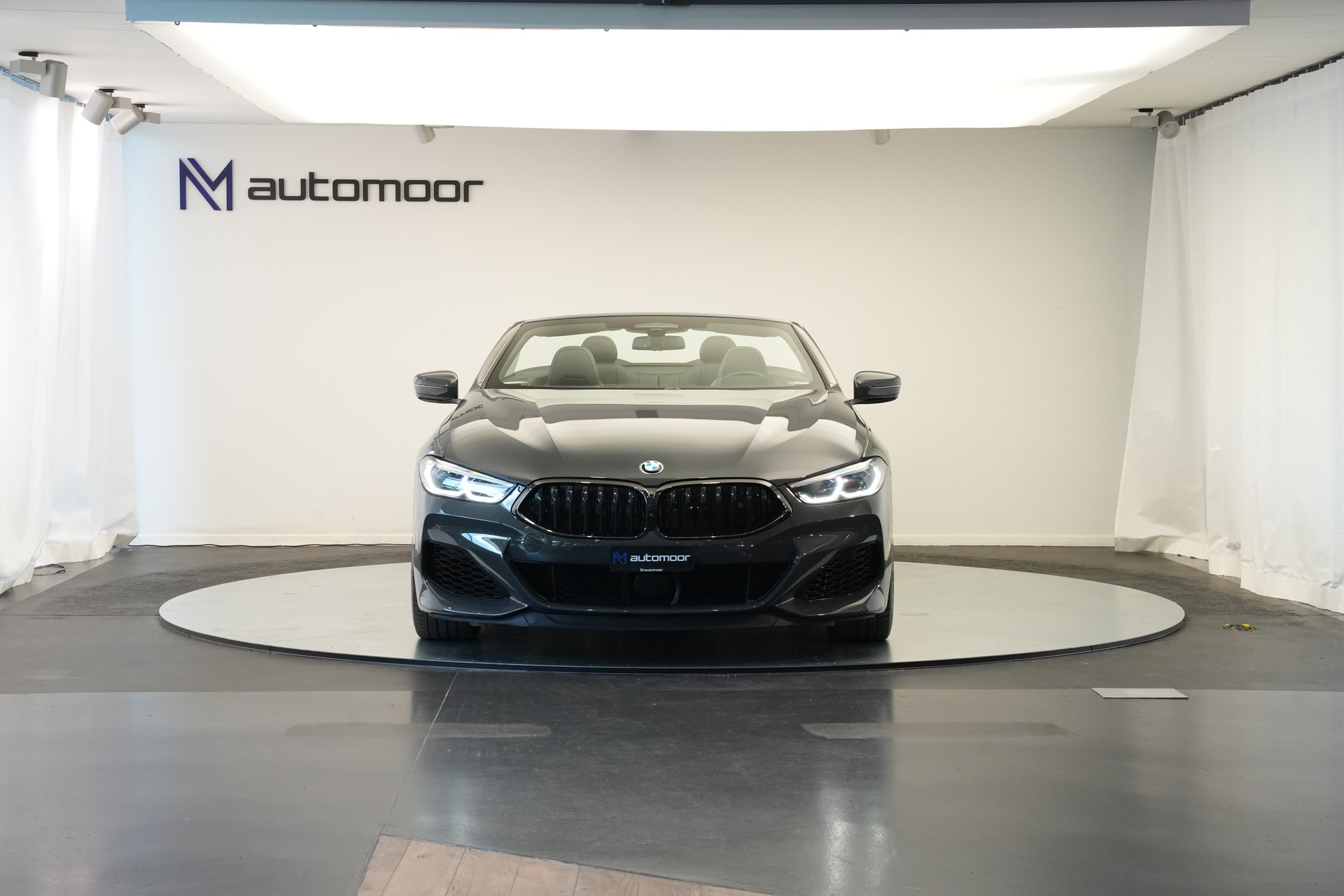 BMW M850i xDrive Steptronic *CH-Fahrzeug* *Dravitgrau* *B&W*-showroom-element-1