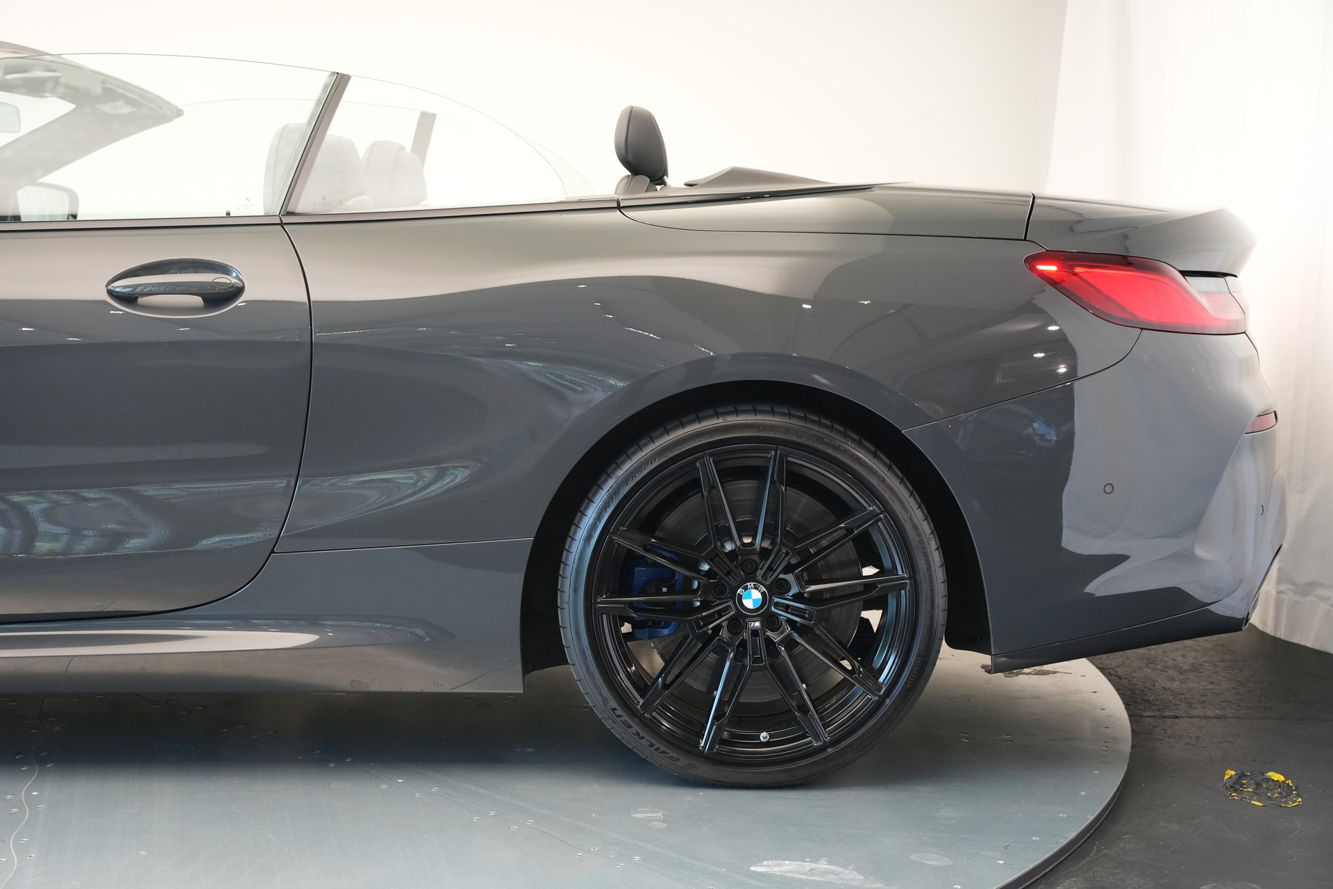 BMW M850i xDrive Steptronic *CH-Fahrzeug* *Dravitgrau* *B&W*-image-43