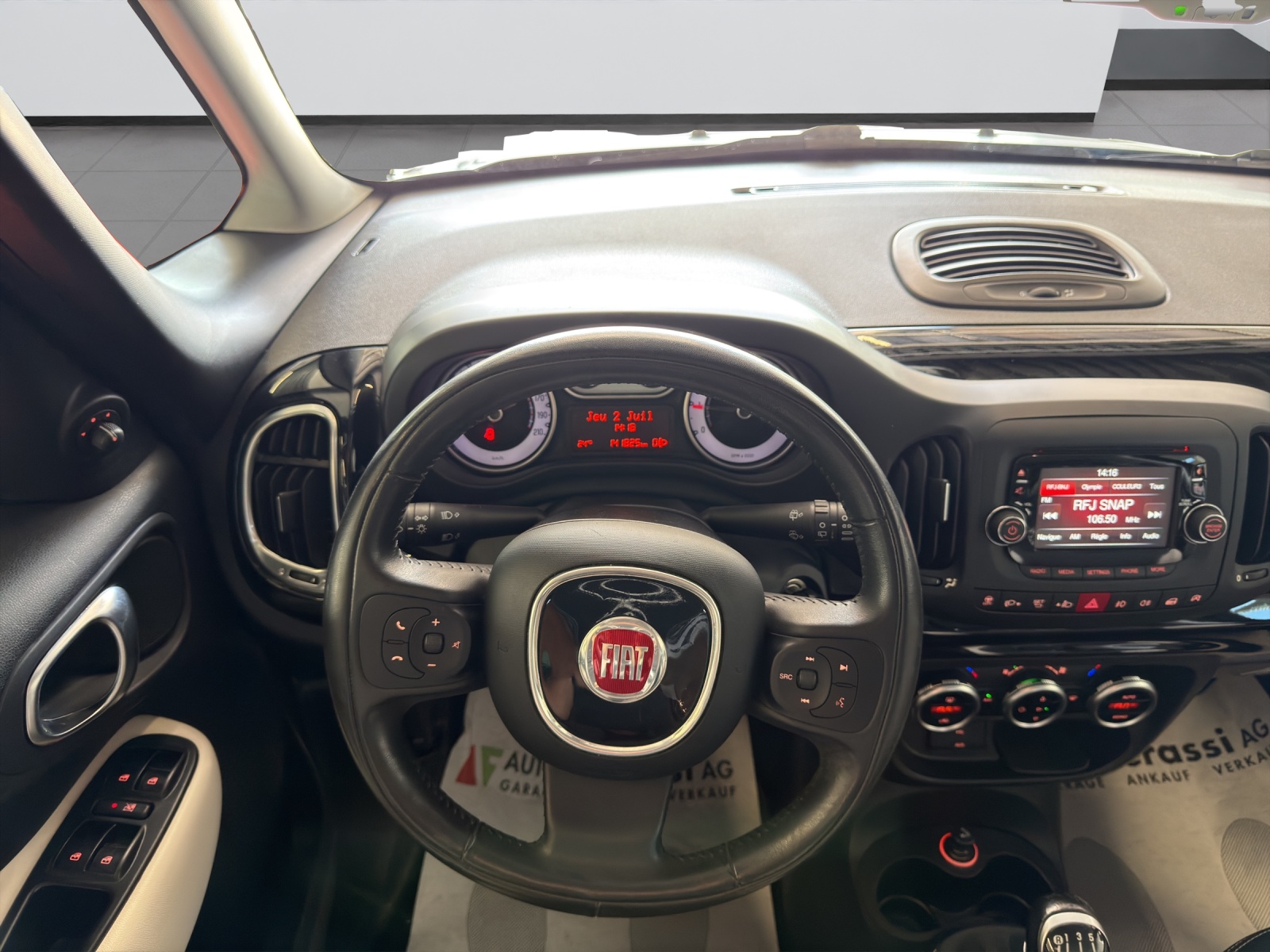 FIAT 500L 1.6 JTD Trekking-image-15