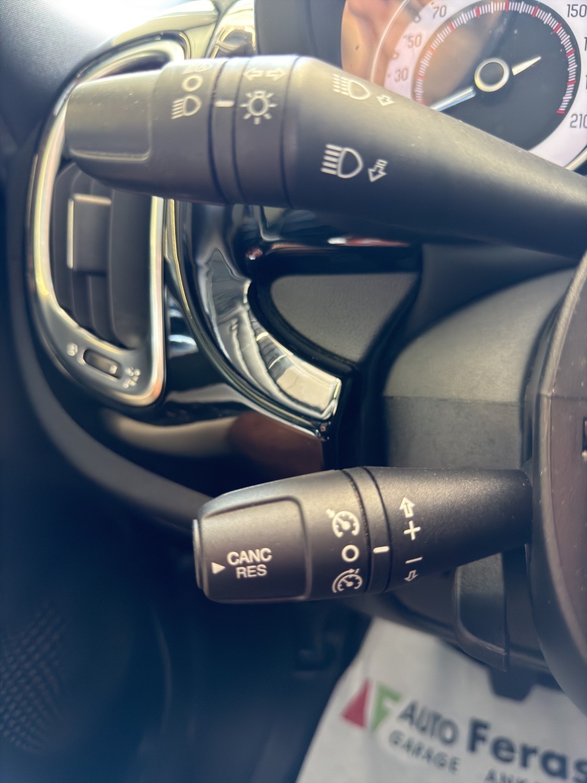 FIAT 500L 1.6 JTD Trekking-image-22