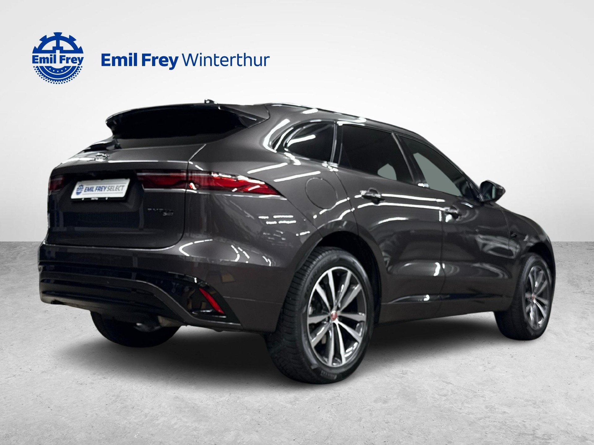 JAGUAR F-Pace 2.0 P400e R-Dynamic SE AWD-image-4