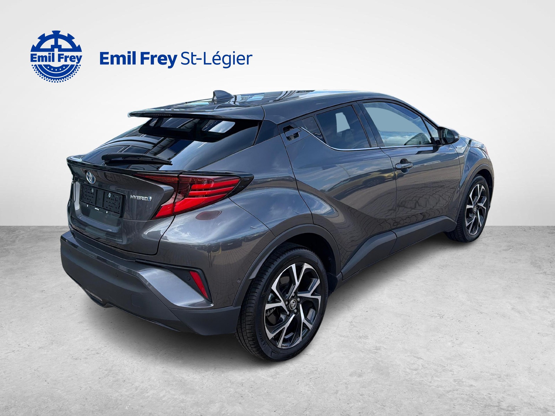 TOYOTA C-HR 1.8 VVTi HSD Trend-image-4