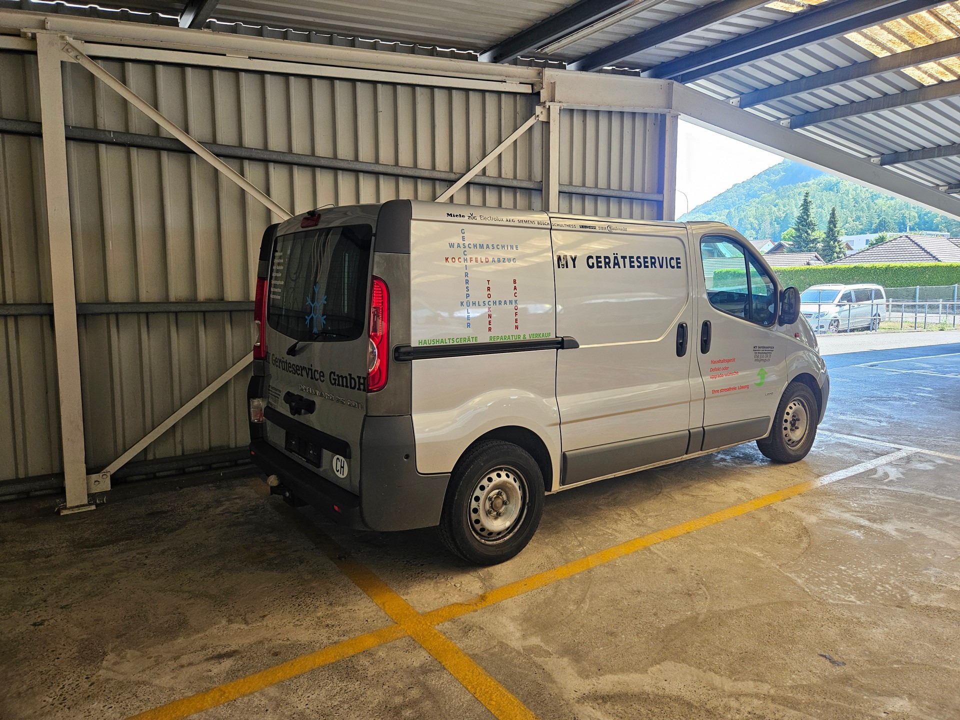 OPEL Vivaro 2.5 CDTI 2.9t L1H1-image-2
