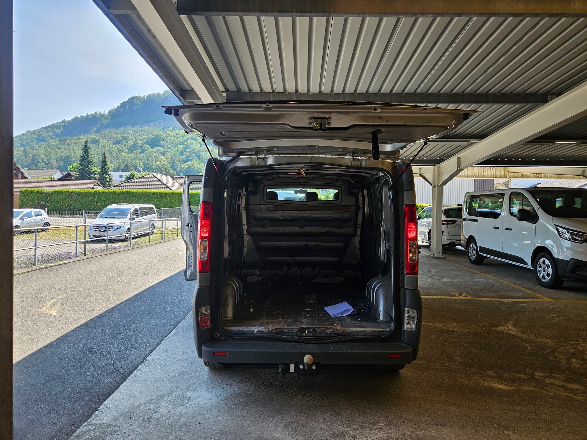 OPEL Vivaro 2.5 CDTI 2.9t L1H1-image-3