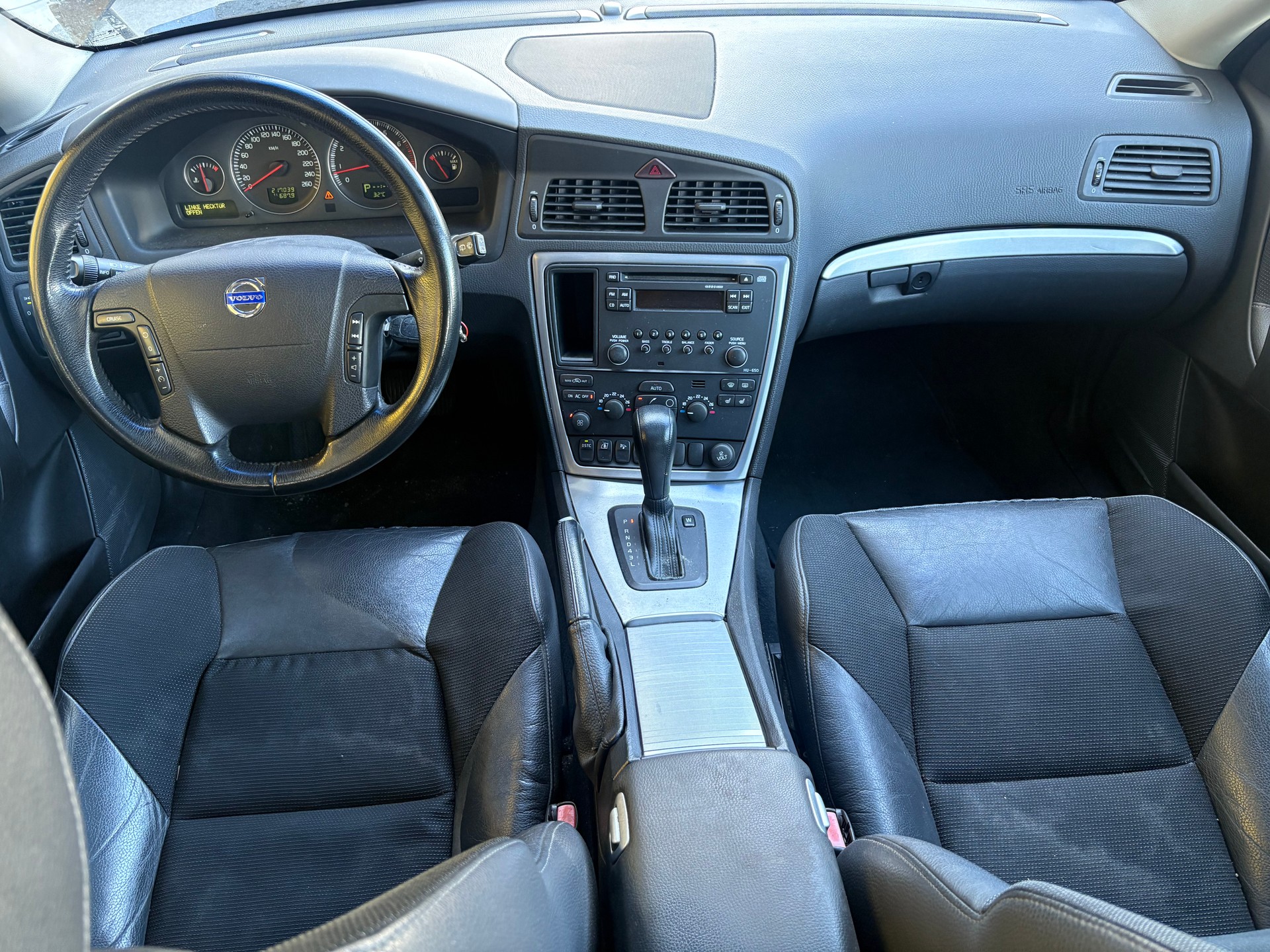 VOLVO V70 2.0T Summum-image-9
