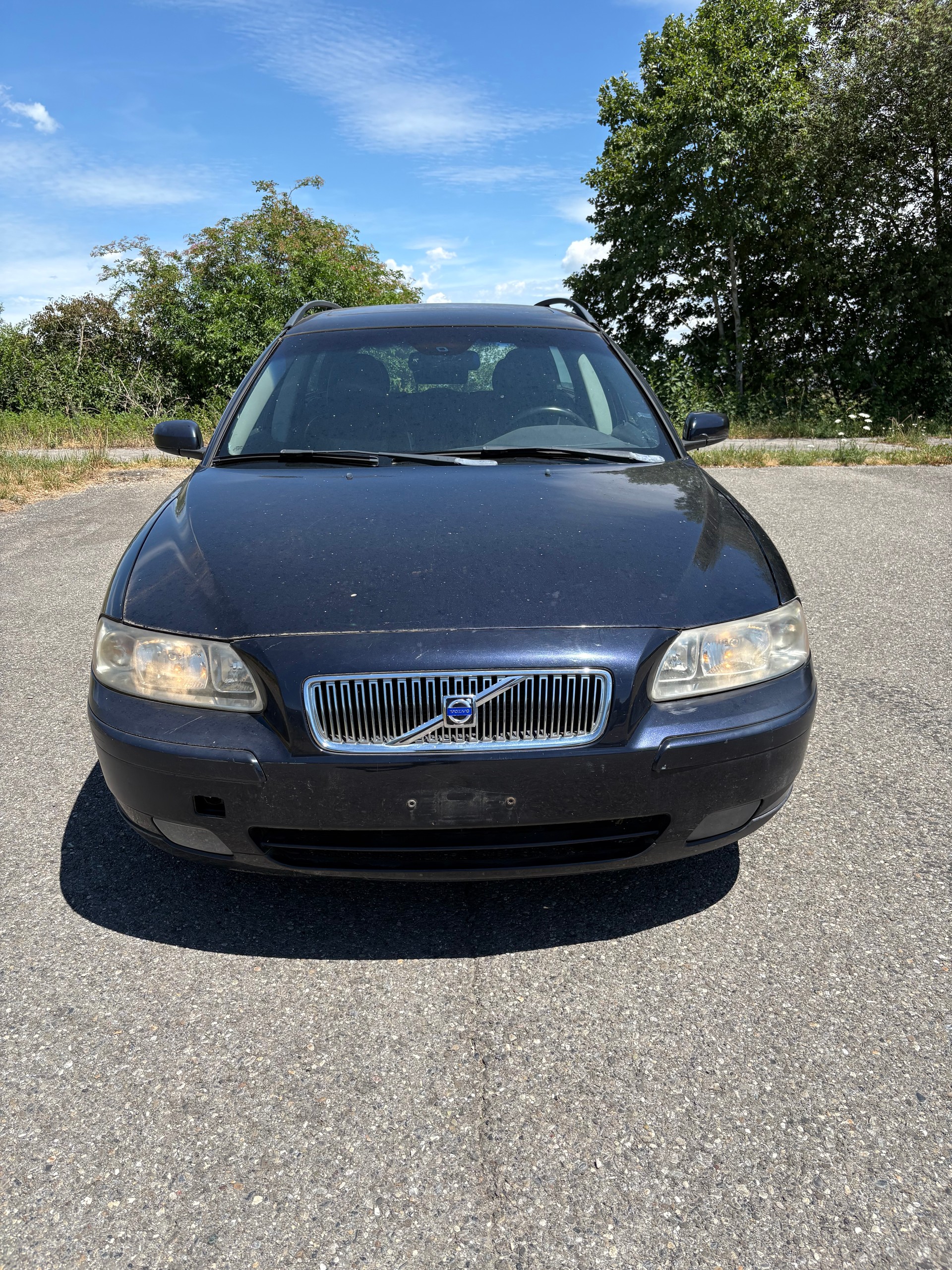 VOLVO V70 2.0T Summum-image-2