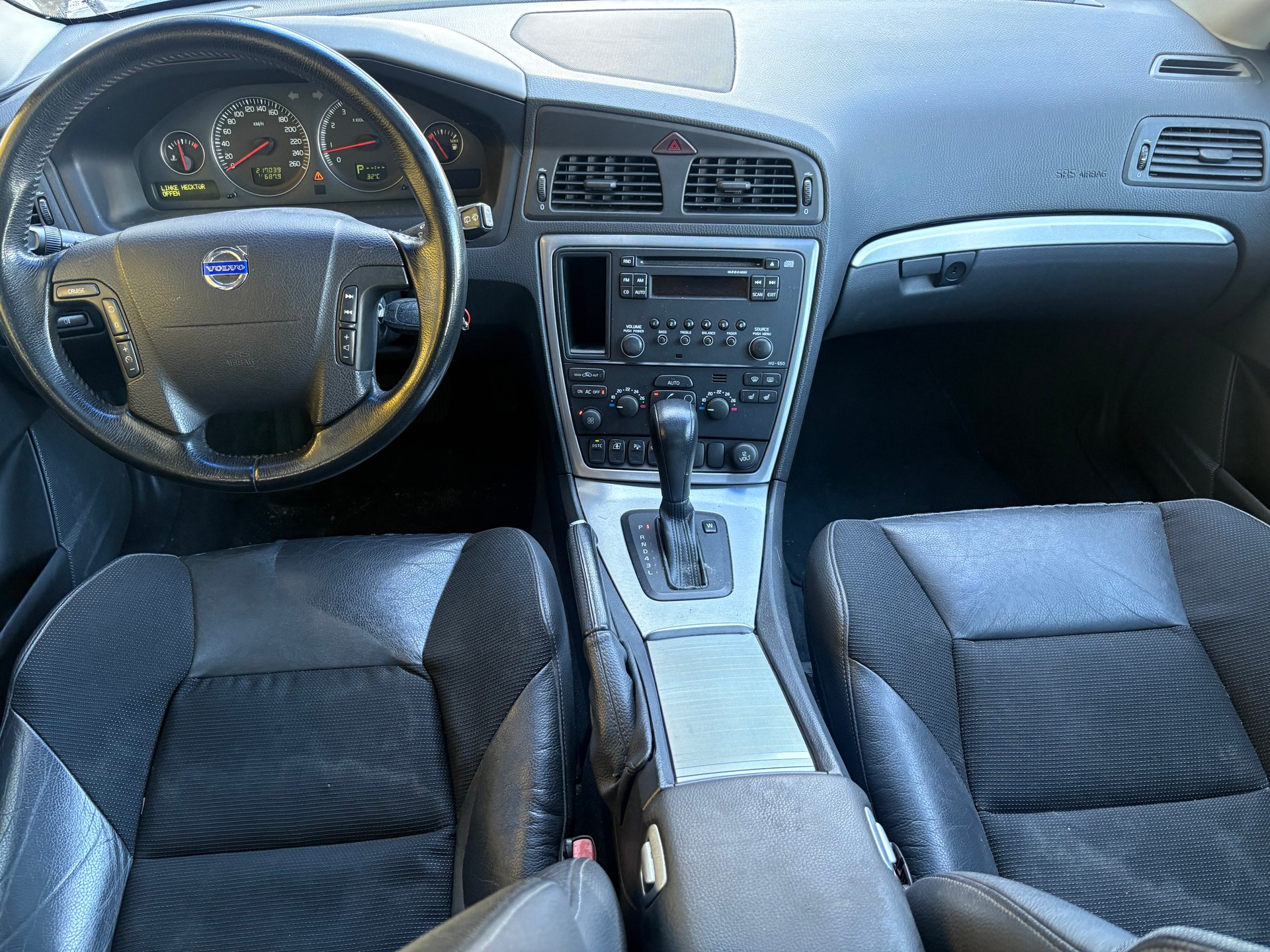 VOLVO V70 2.0T Summum-image-10