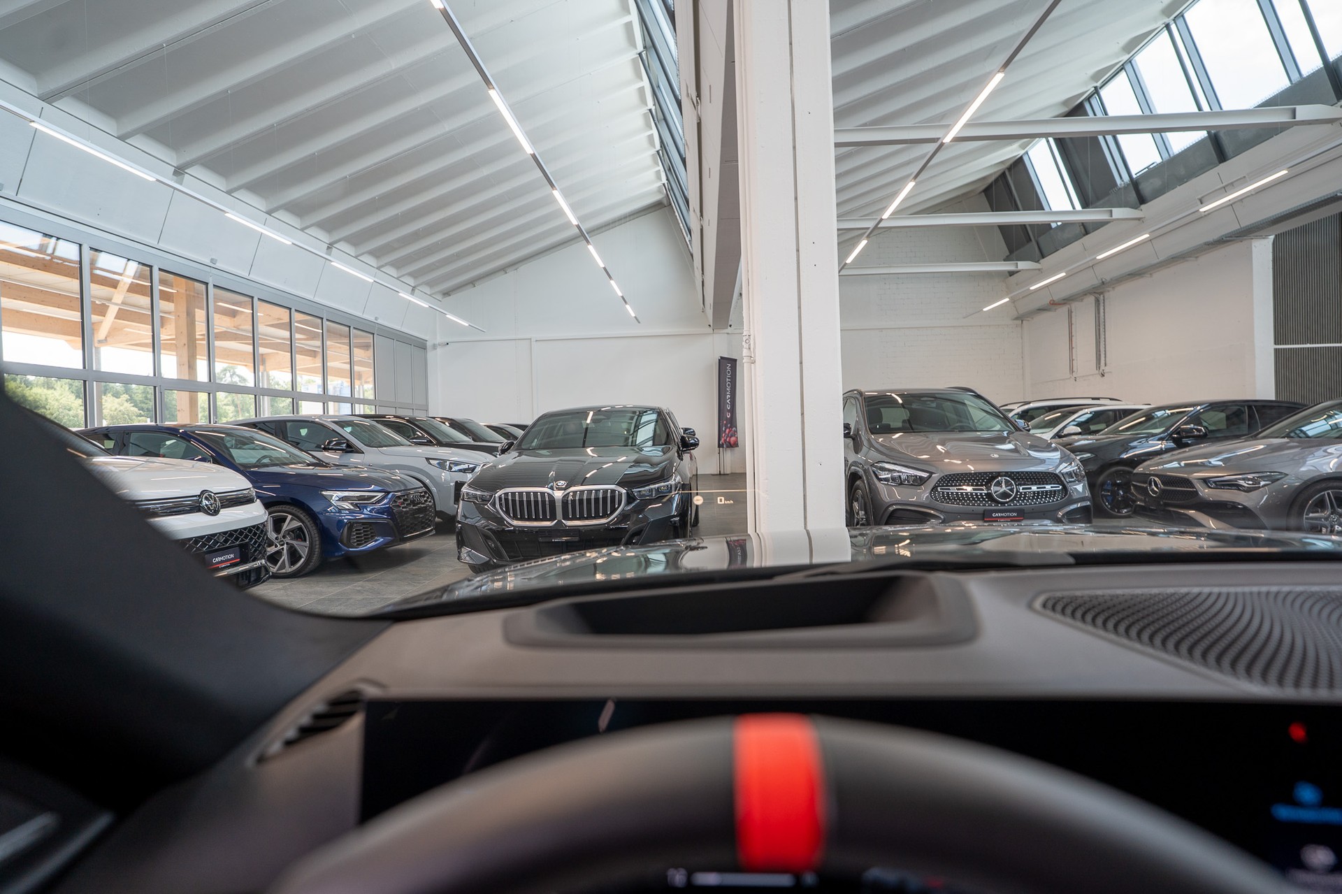 BMW M440i xDrive Gran Coupé M Sport Pro / LCI / Glasdach / HeadUp / 360°Kamera-image-21