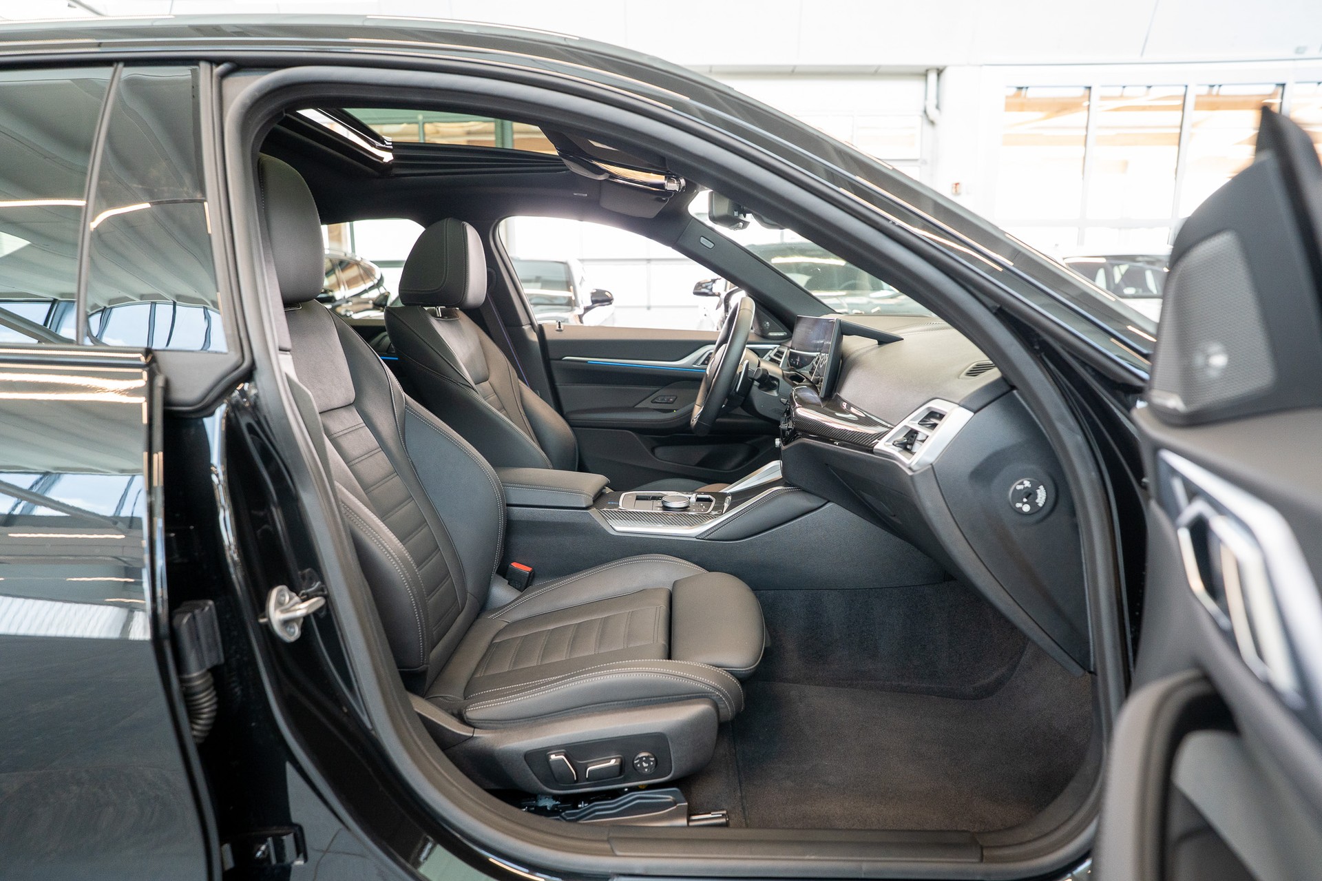 BMW M440i xDrive Gran Coupé M Sport Pro / LCI / Glasdach / HeadUp / 360°Kamera-image-15