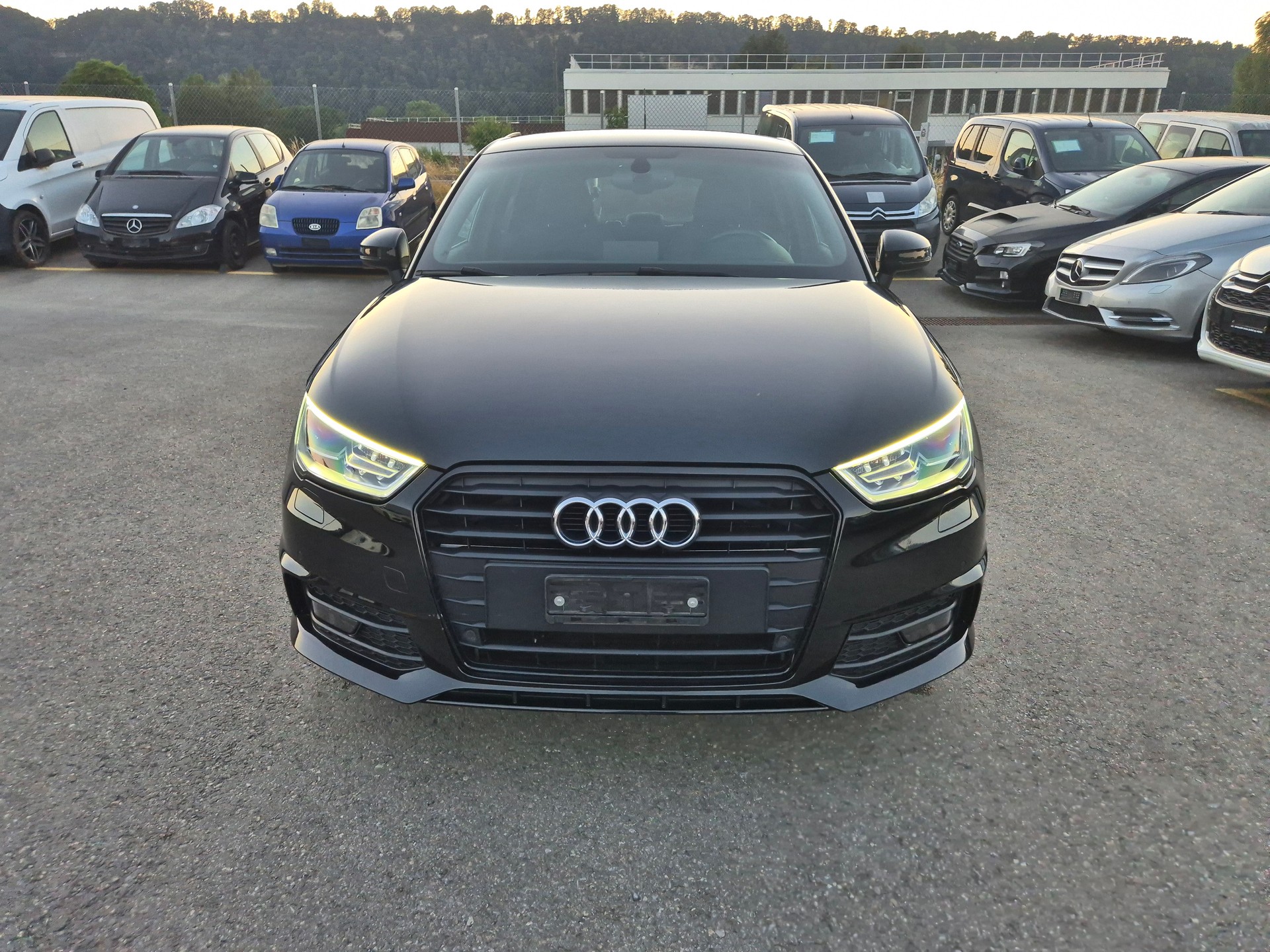 AUDI A1 Sportback 1.4 TFSI S-tronic-image-12