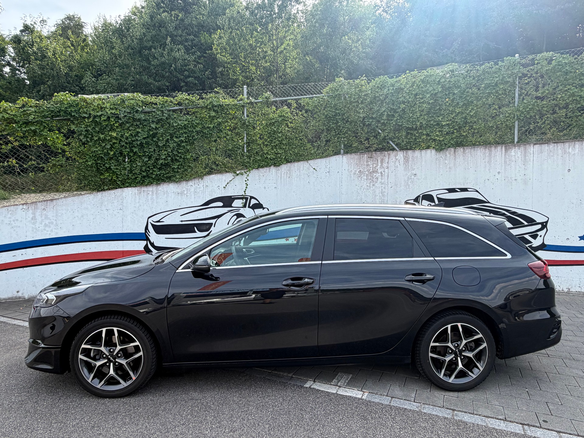 KIA Ceed Sportswagon 1.5 T-GDi ULTIMATE MHEV Power DCT-image-1