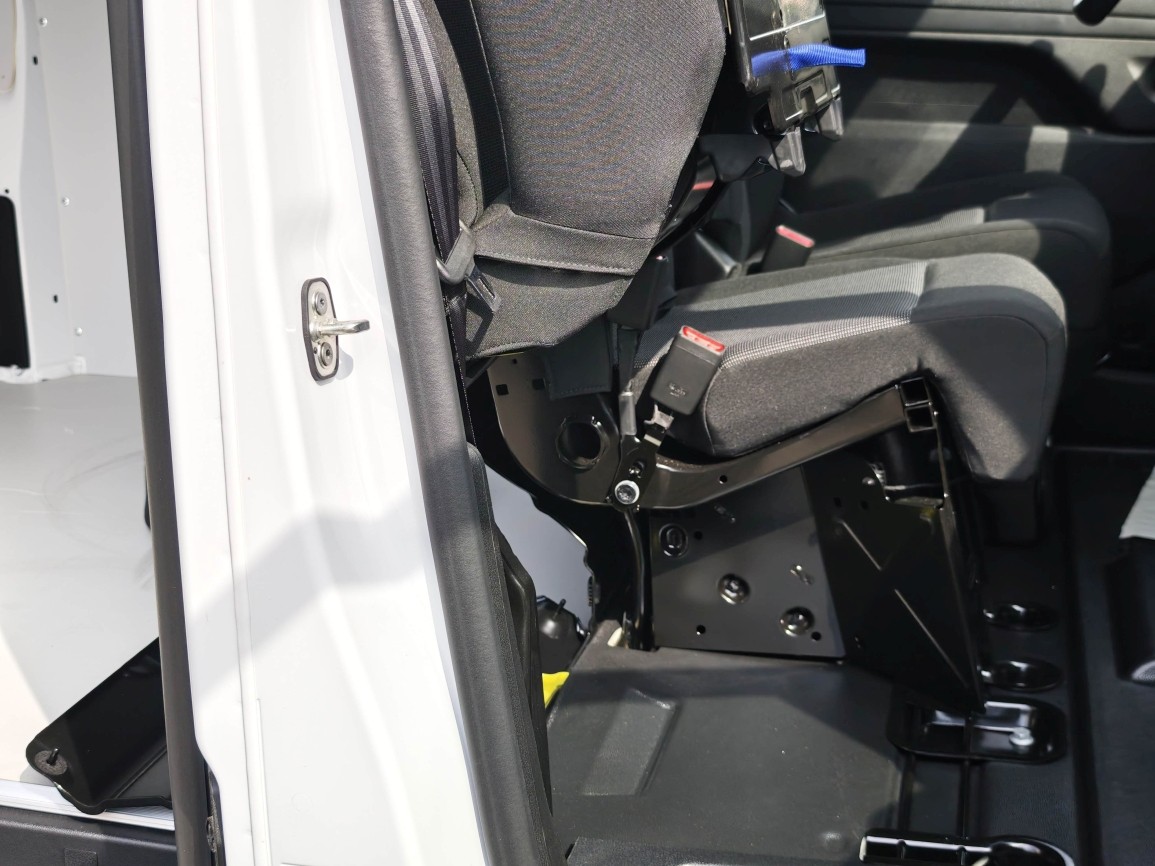 FIAT E-Scudo Kaw. L3 75 kWh Easy Pro-image-8