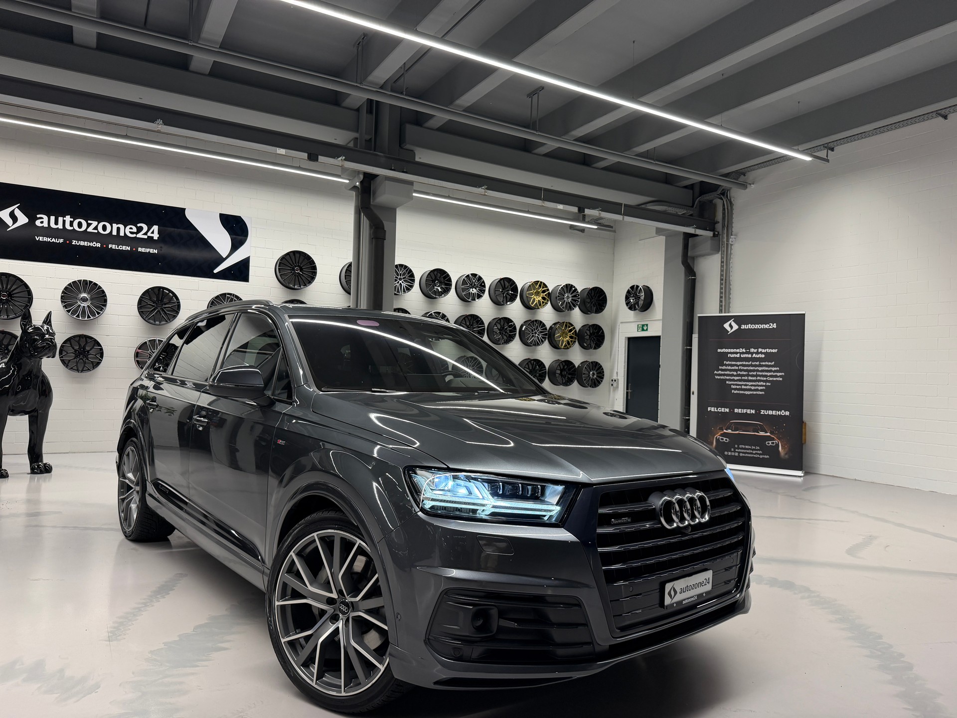 AUDI Q7 3.0 V6 TDI 272 quattro T-Tronic *S-Line*CH-Auto*Frisch ab Service u. MFK*Top Ausstattung*-showroom-element-1
