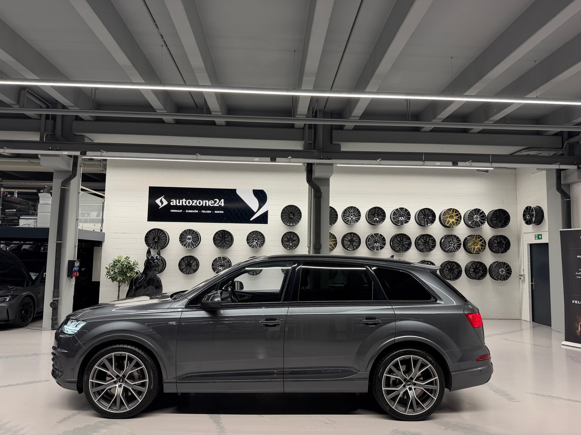 AUDI Q7 3.0 V6 TDI 272 quattro T-Tronic *S-Line*CH-Auto*Frisch ab Service u. MFK*Top Ausstattung*-image-7