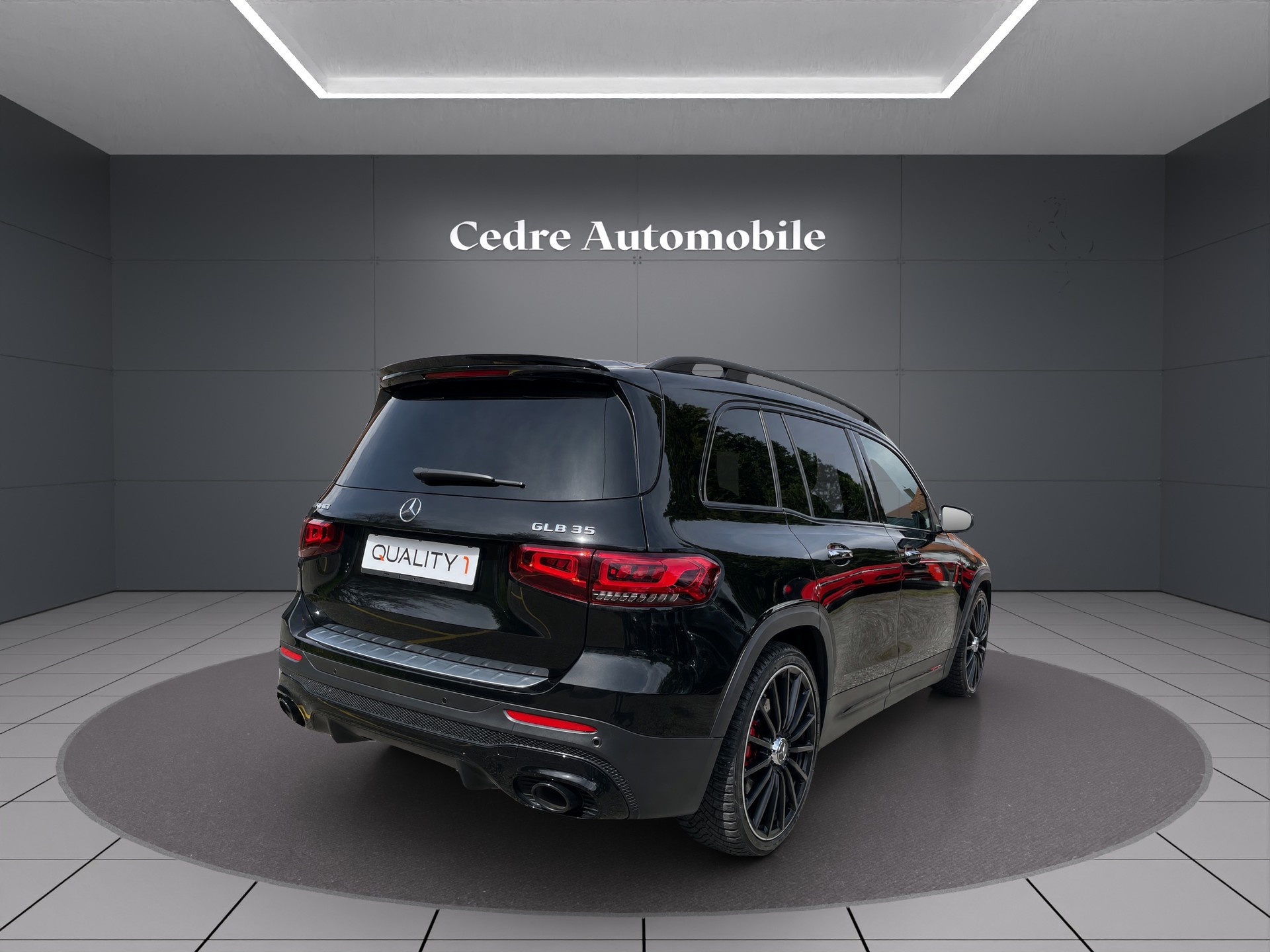 MERCEDES-BENZ GLB 35 AMG 4Matic 8G-Tronic-image-4