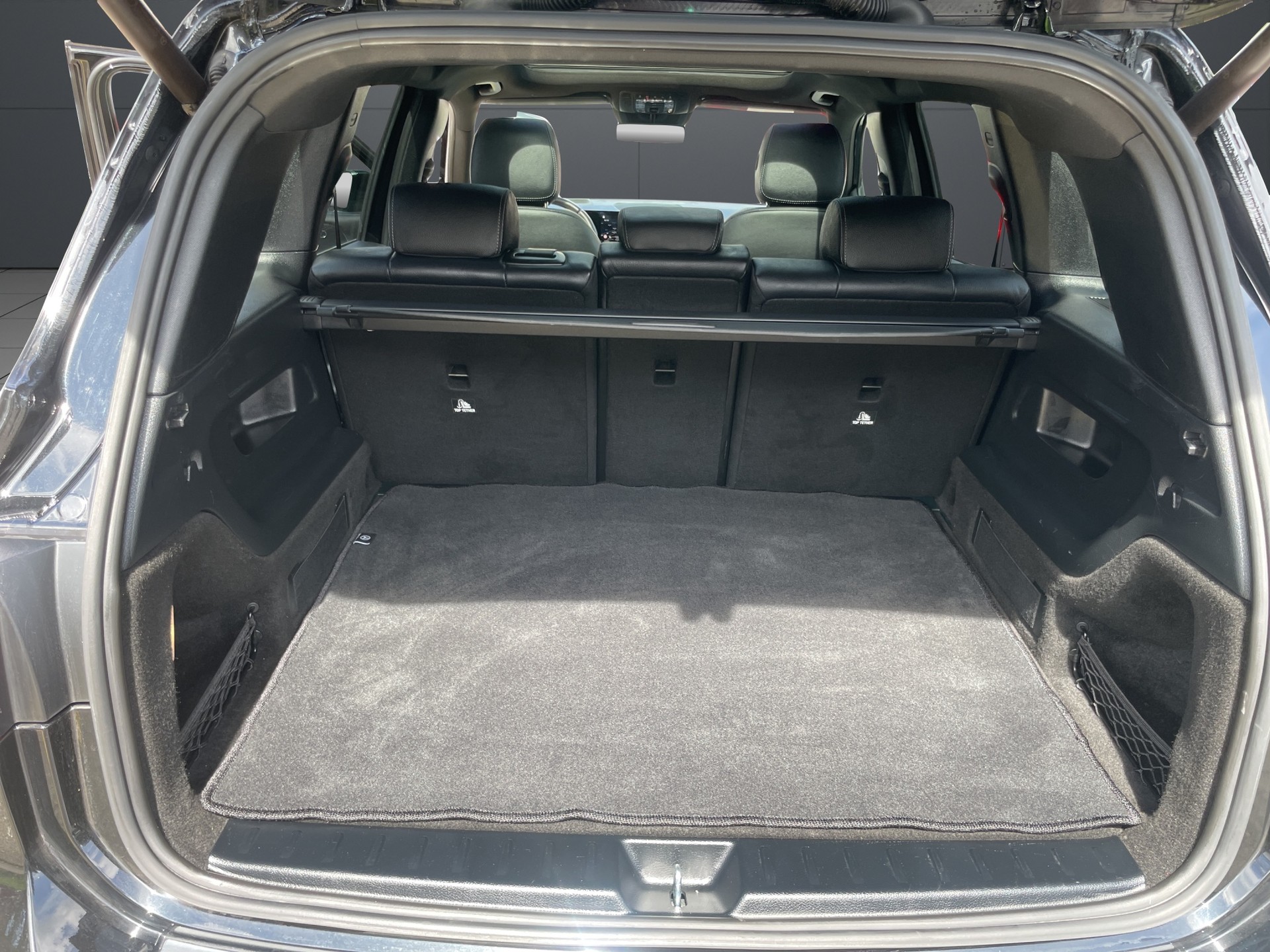 MERCEDES-BENZ GLB 35 AMG 4Matic 8G-Tronic-image-16