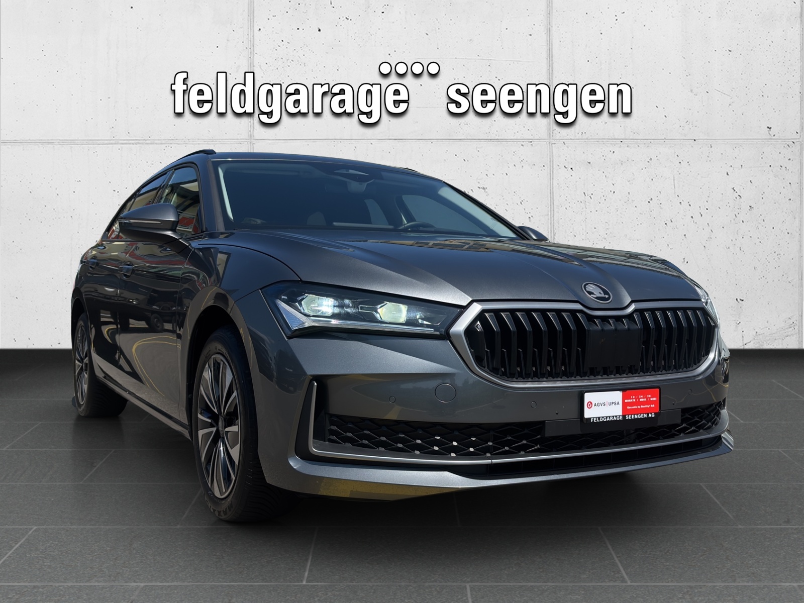 SKODA New Superb Combi 2.0 TSI Selection 4x4 DSG mit AHK & fortl. Werksgarantie-image-2