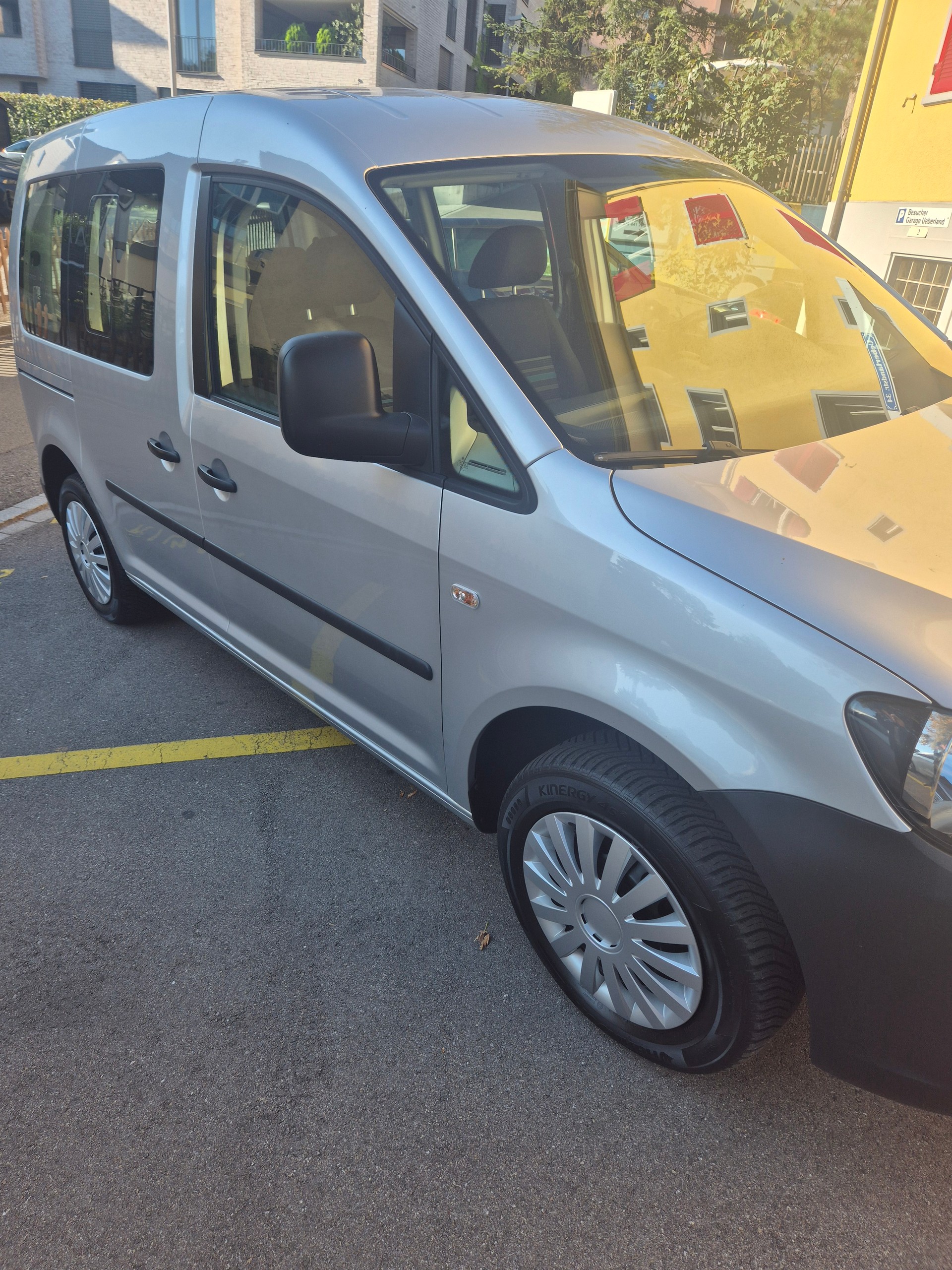 VW CADDY-image-8