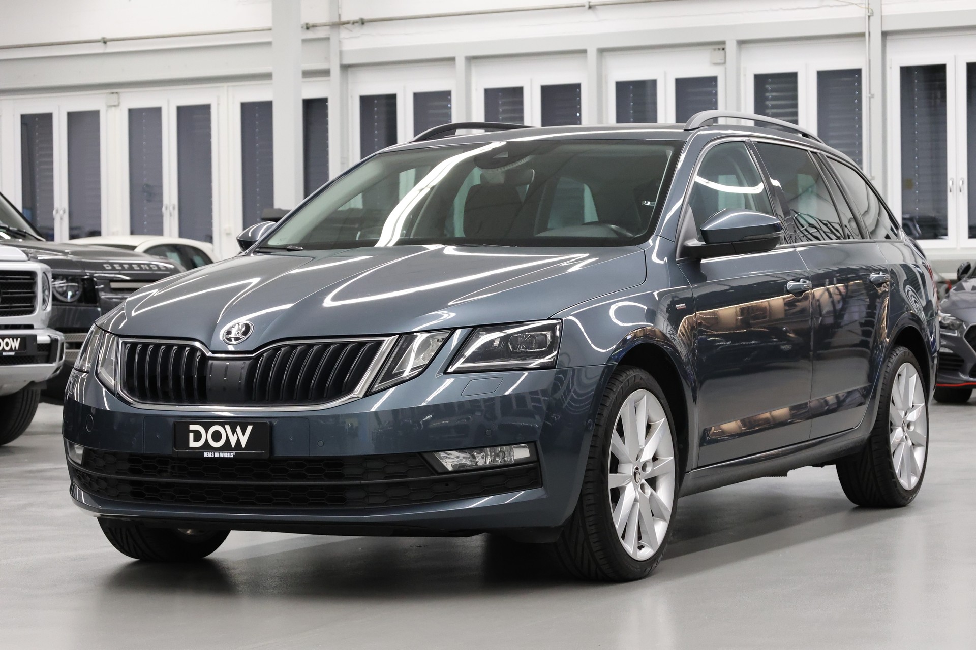 SKODA Octavia Combi 2.0 TDI 150 Ambition DSG-image-2