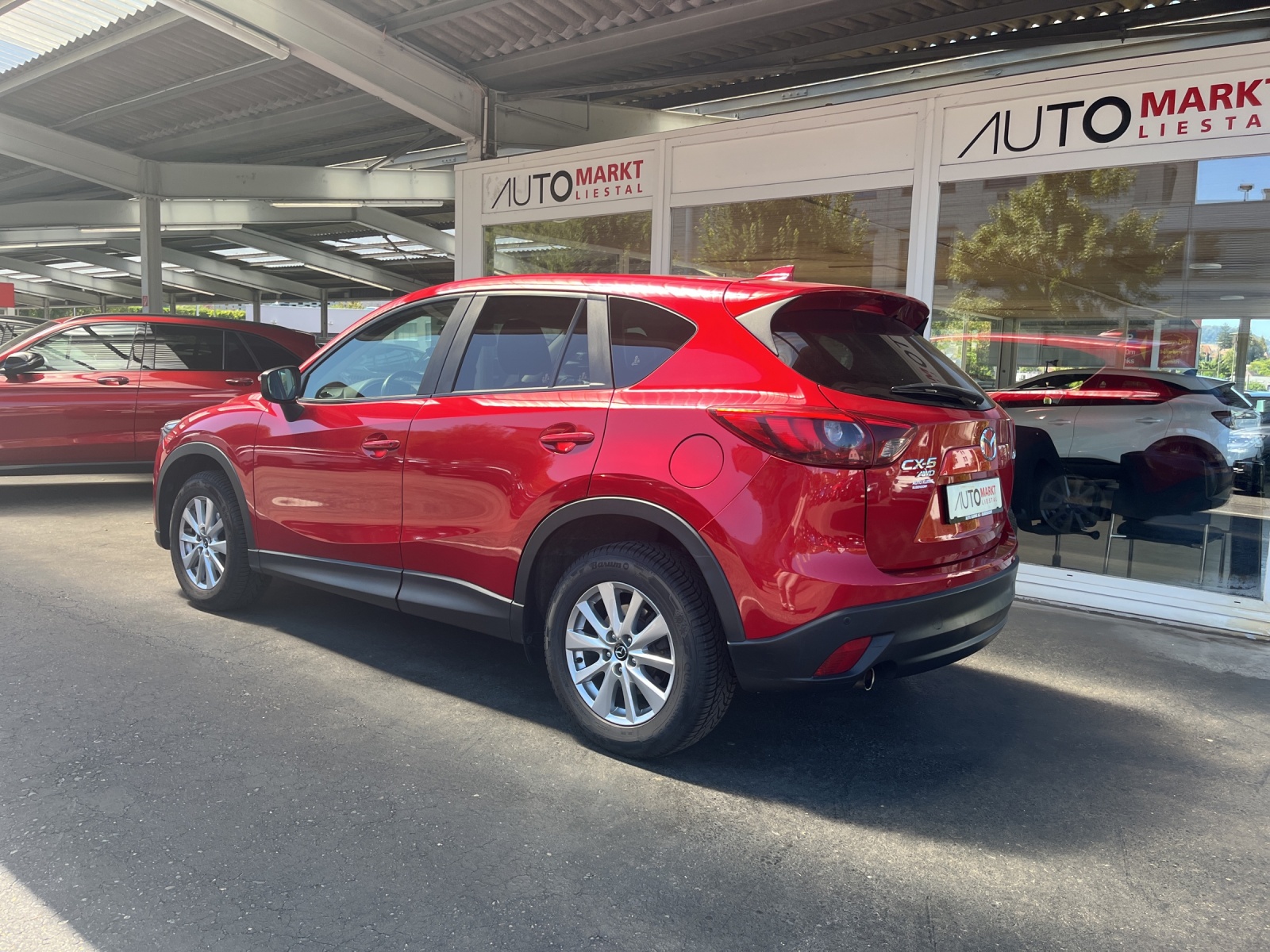 MAZDA CX-5 2.0 Ambition AWD Automatic-showroom-element-2