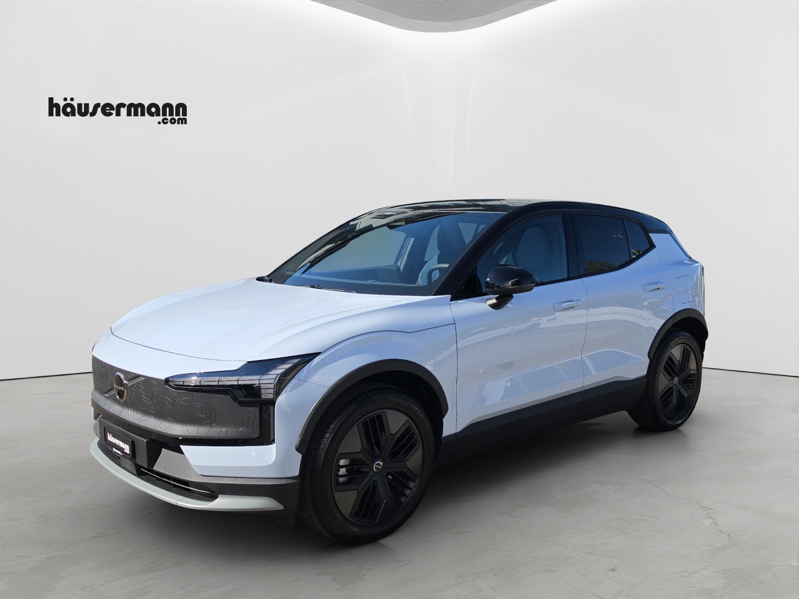 VOLVO EX30 CC P8 Ultra AWD-image-0