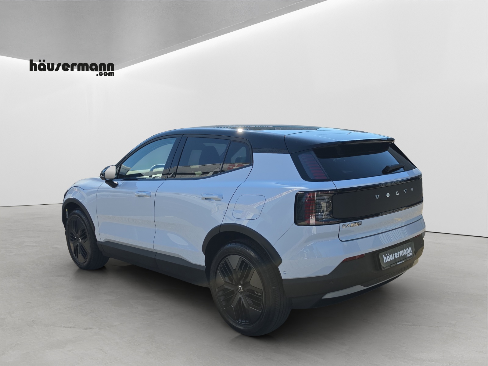 VOLVO EX30 CC P8 Ultra AWD-image-3
