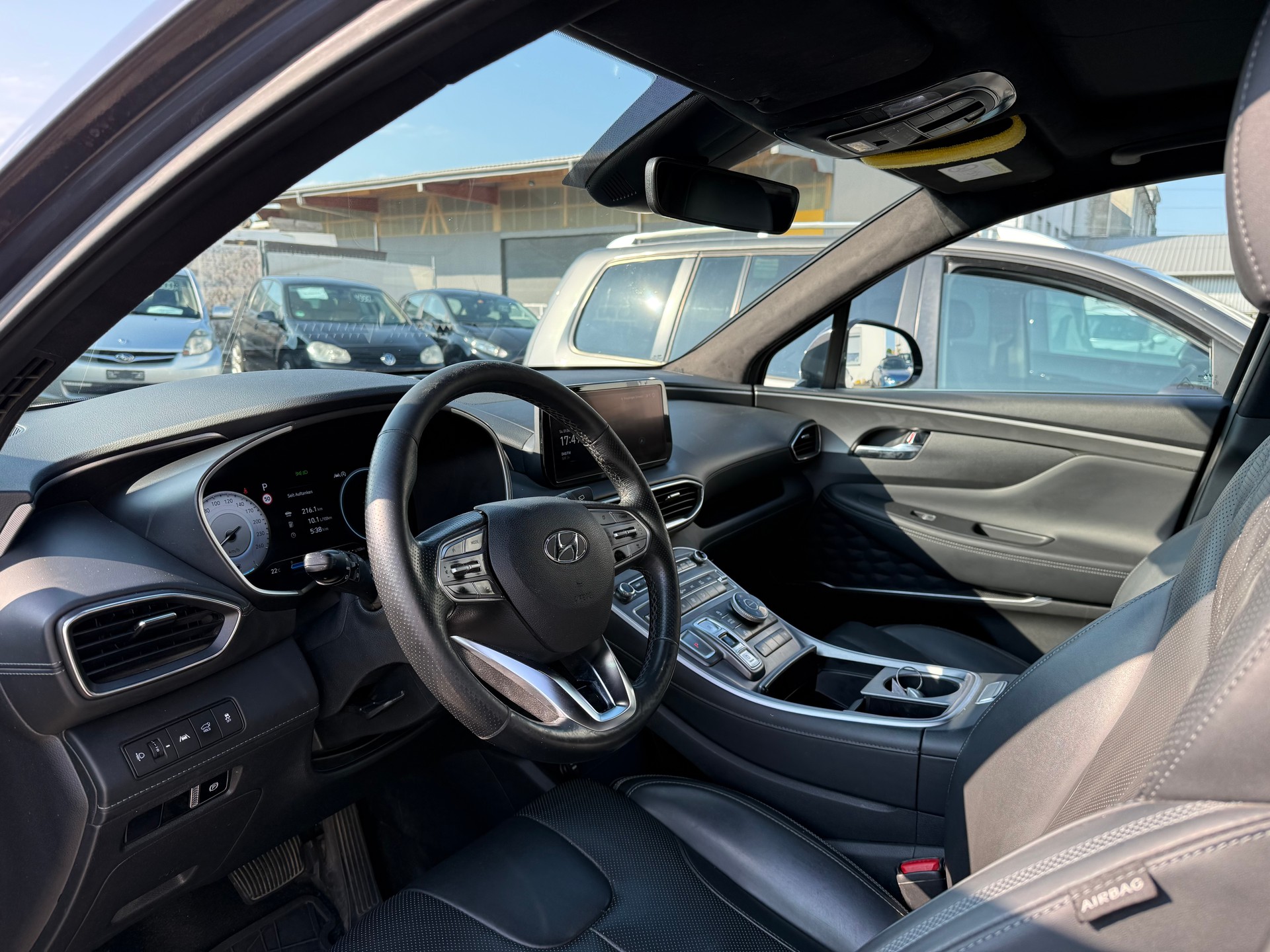 HYUNDAI Santa Fe 2.2 CRDI Amplia 4WD Automatic-image-3