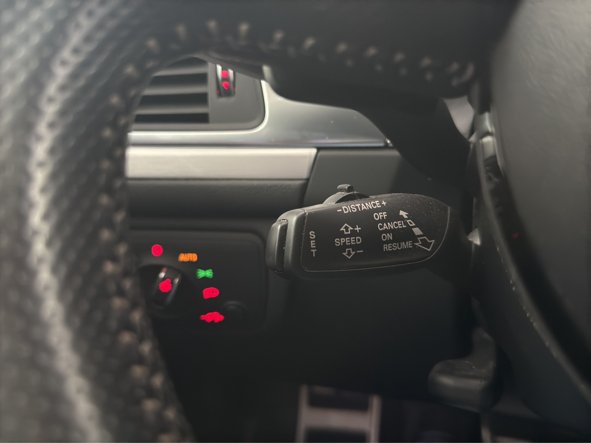 AUDI A6 Avant 3.0 TDI V6 quattro S-tronic-image-13