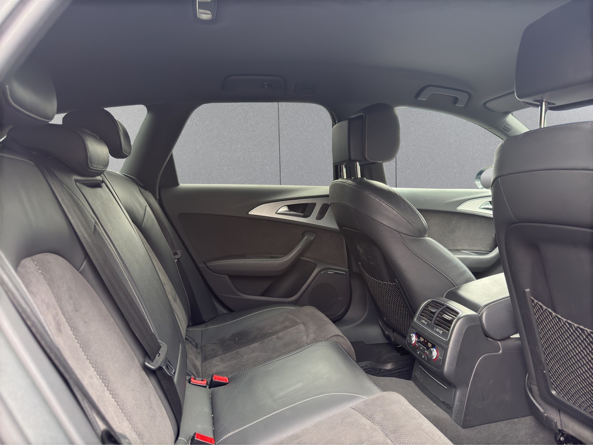 AUDI A6 Avant 3.0 TDI V6 quattro S-tronic-image-8