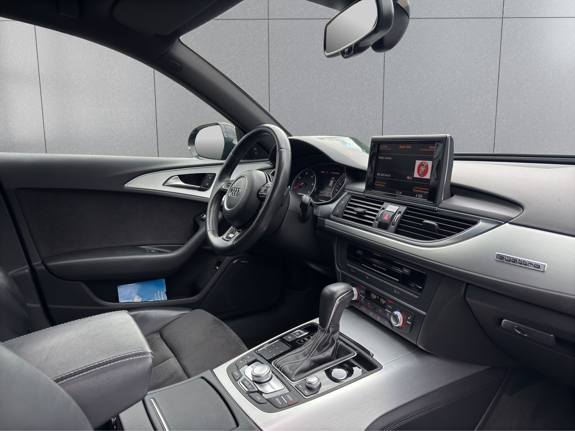 AUDI A6 Avant 3.0 TDI V6 quattro S-tronic-image-6