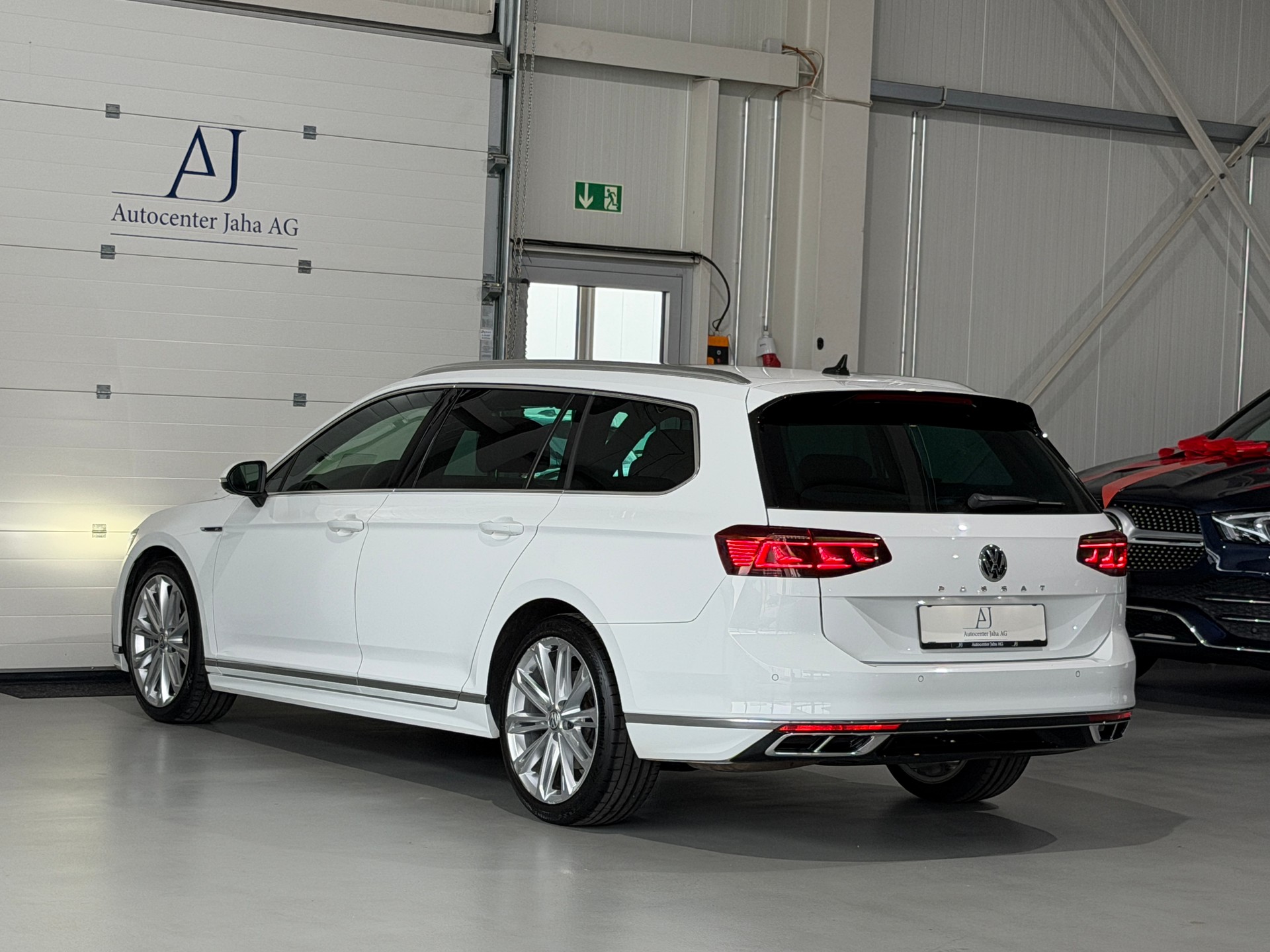 VW Passat 2.0 TDI BMT R-Line Edition 4Motion DSG (CH)-image-17