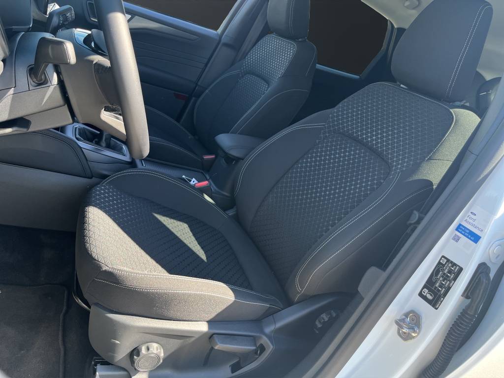 FORD Kuga 1.5 SCTi Titanium FWD-image-7