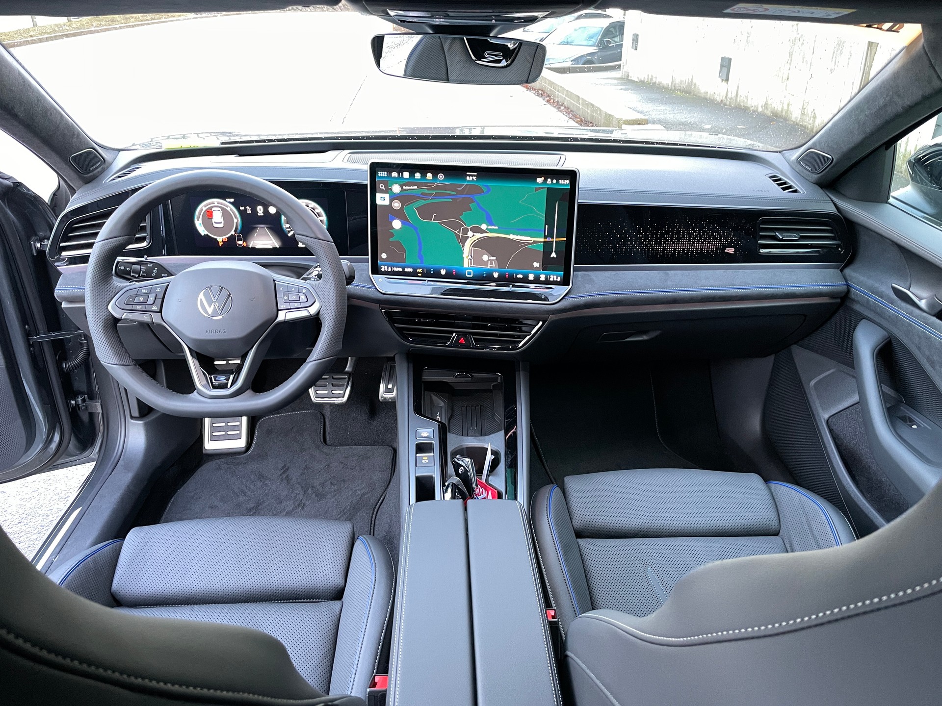 VW Passat Variant 2.0 TDI evo R-Line 4 Motion DSG-image-18
