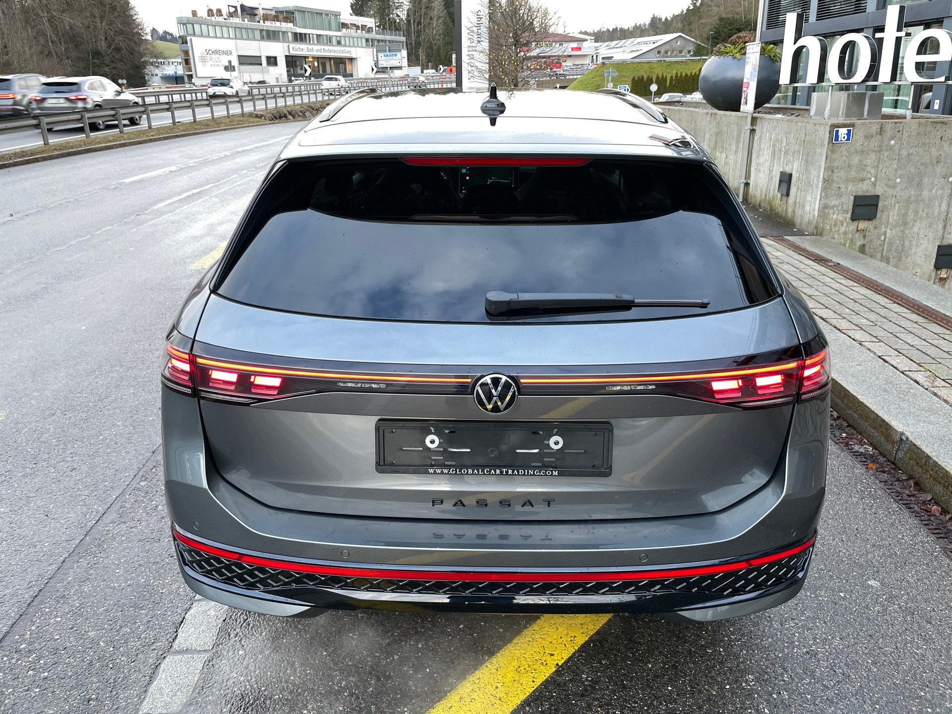 VW Passat Variant 2.0 TDI evo R-Line 4 Motion DSG-image-5