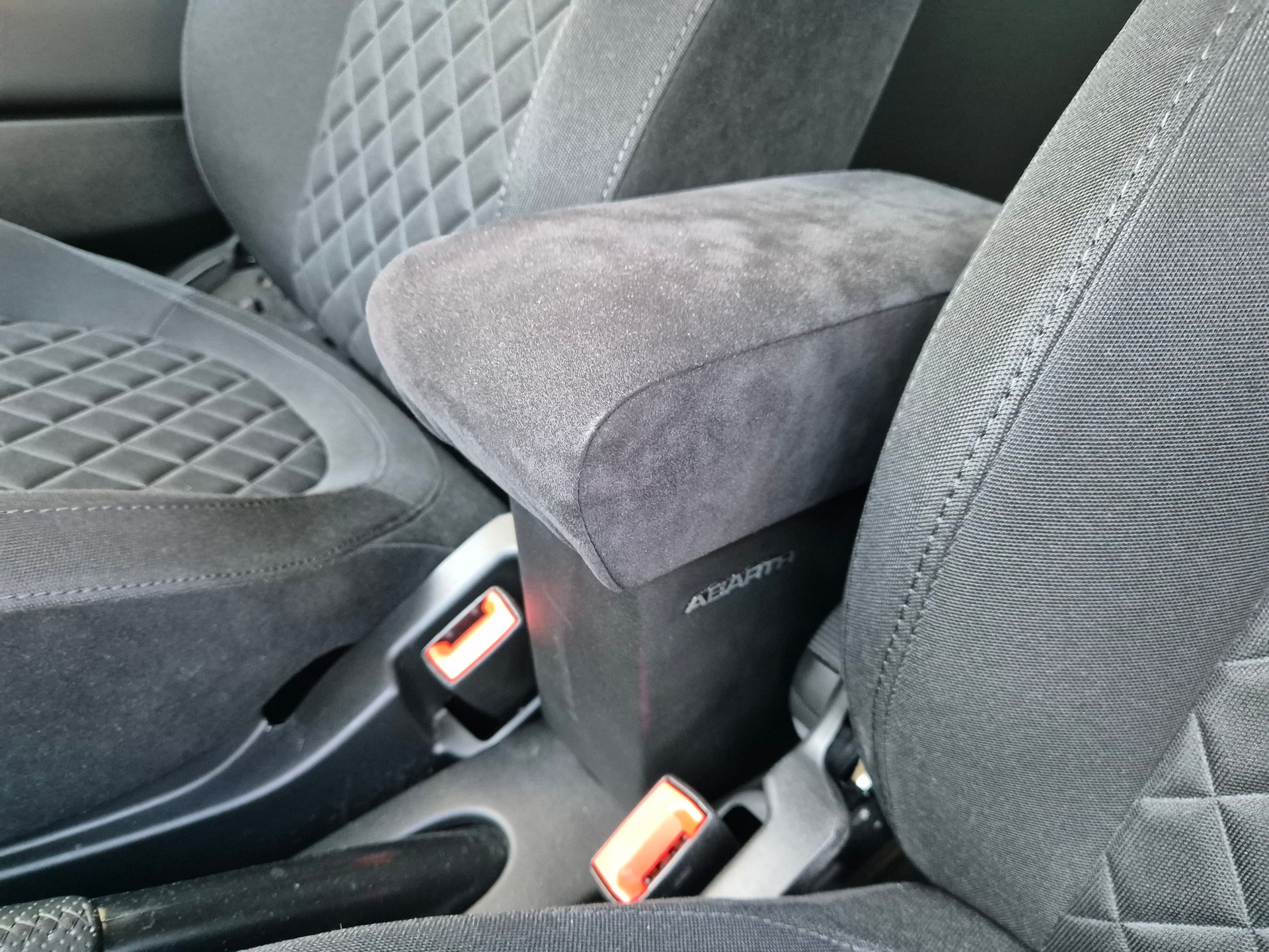 FIAT 595 1.4 16V Turbo Abarth 595 Premium Xenon-image-9